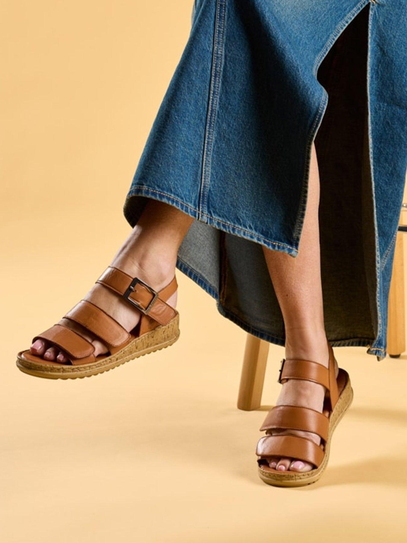 Hush Puppies Eliana Sandal-tan