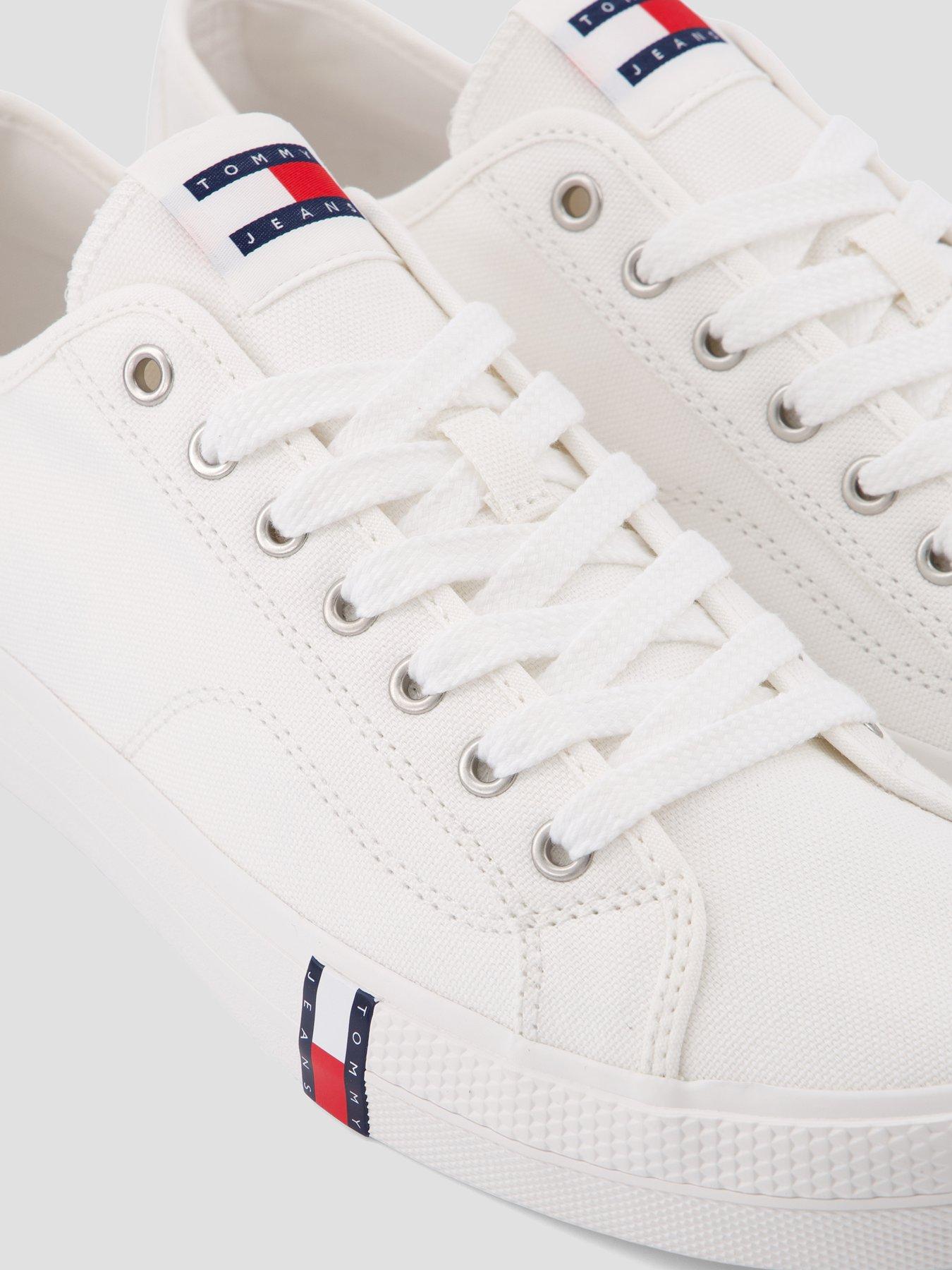Image 5 of 7 of Tommy Jeans Archive Vulc Y2K Trainers - White