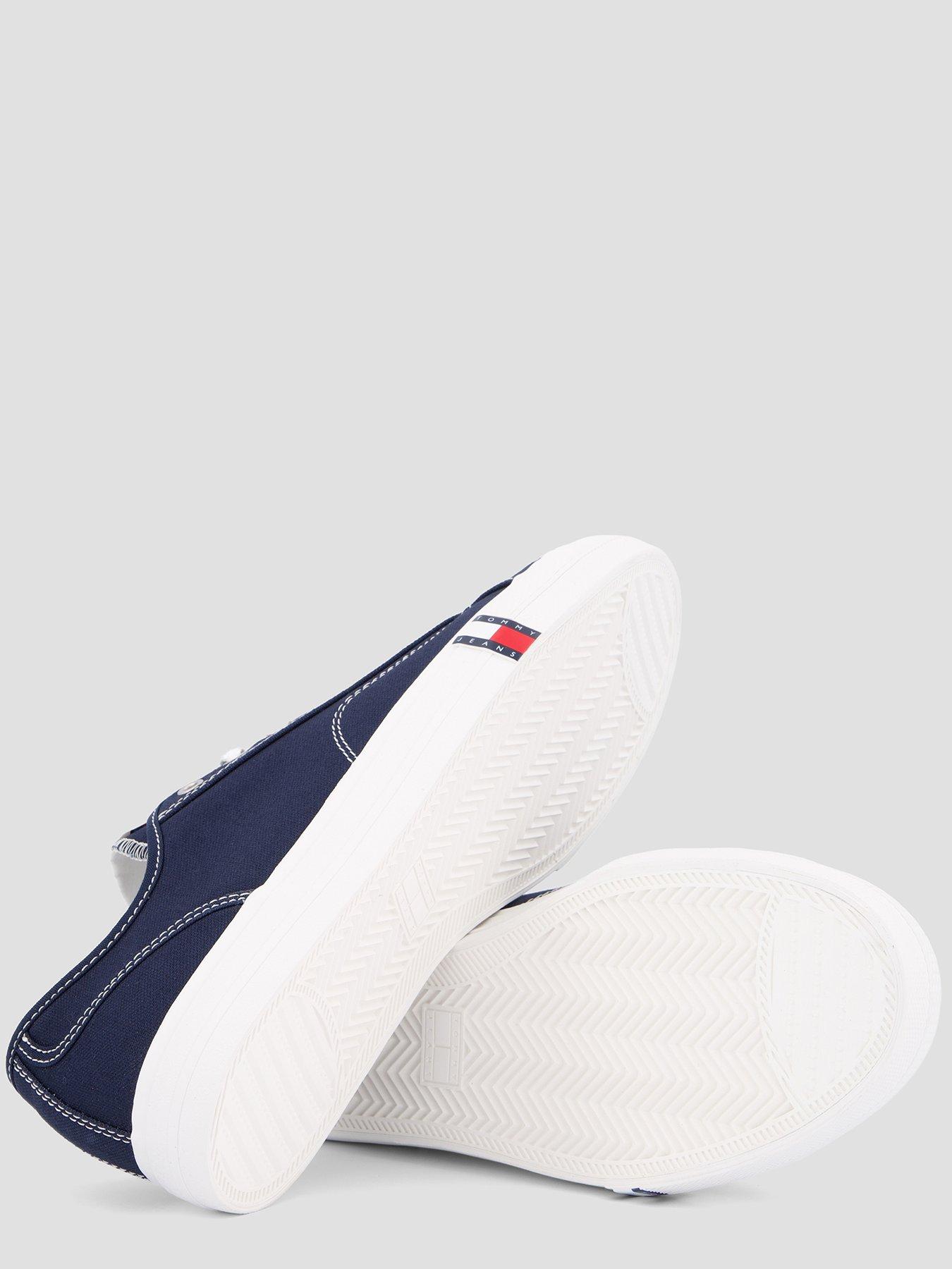 Image 4 of 7 of Tommy Jeans Archive Vulc Y2K Trainers - Navy