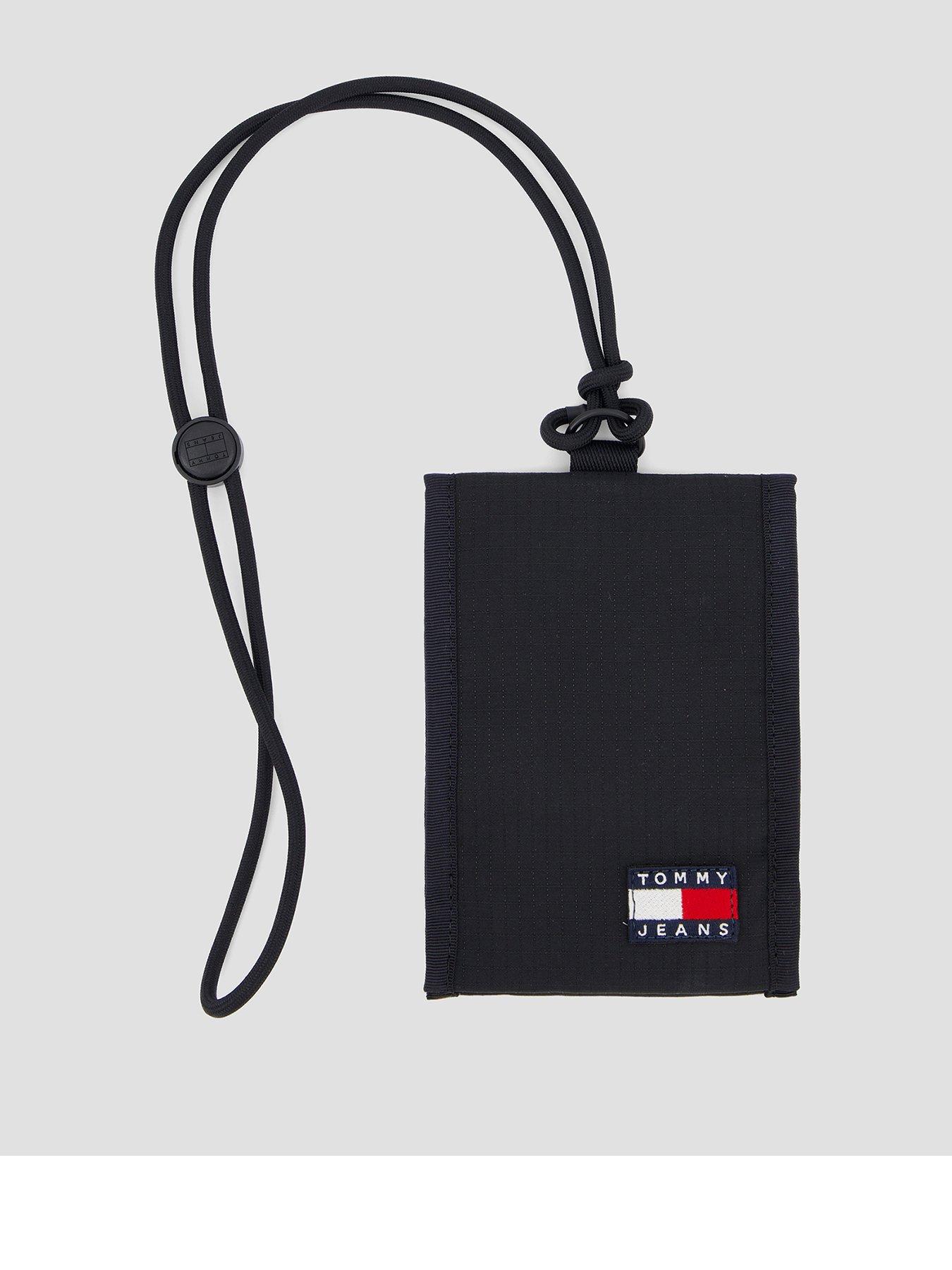 Tommy Jeans Essential Daily Ripstop Trifold Wallet With Lanyard - Black