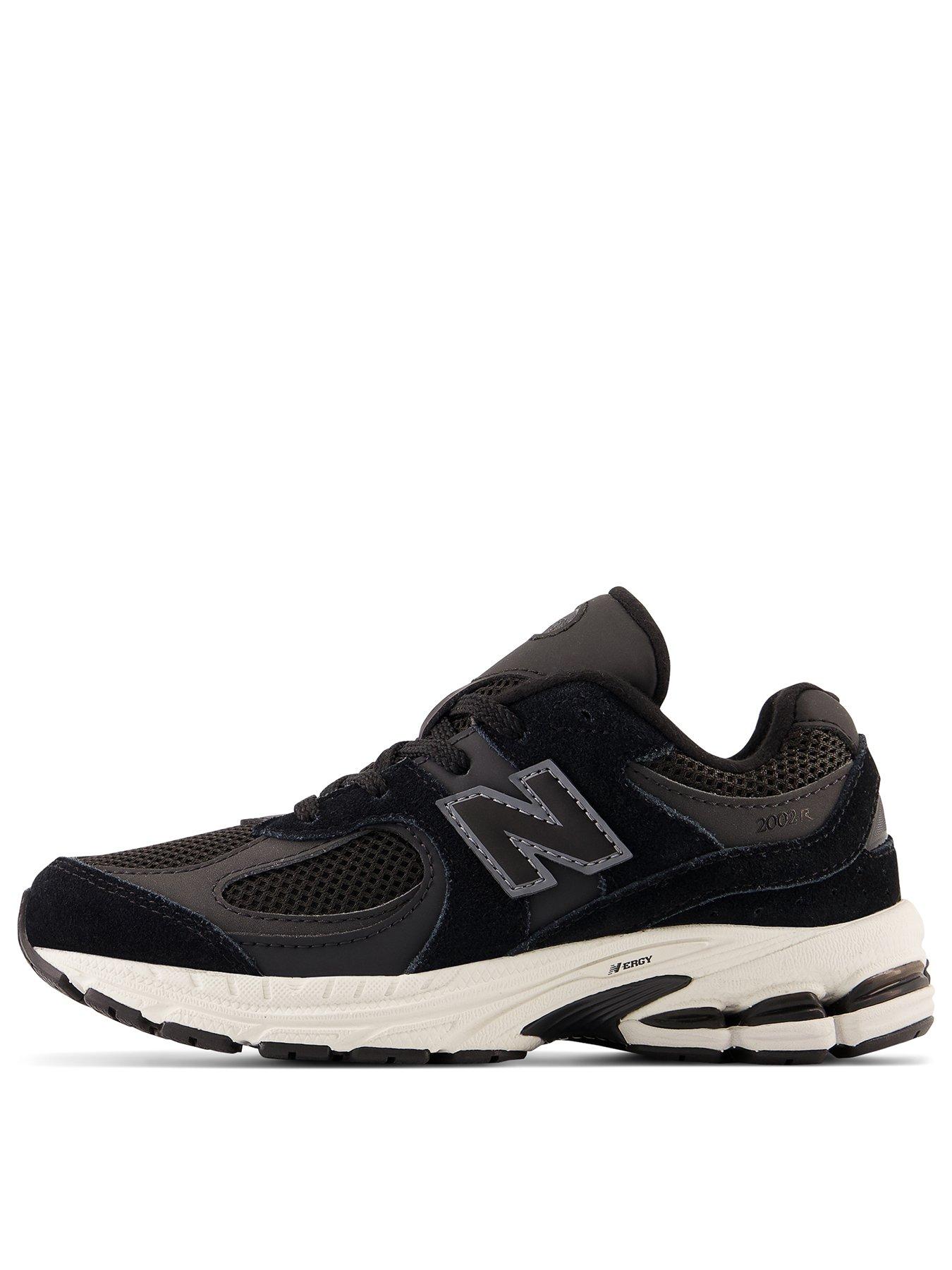 Image 3 of 7 of New Balance Kids 2002 Trainer - Black