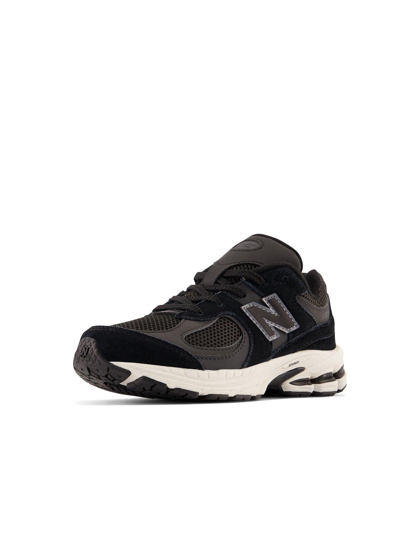 Image 7 of 7 of New Balance Kids 2002 Trainer - Black