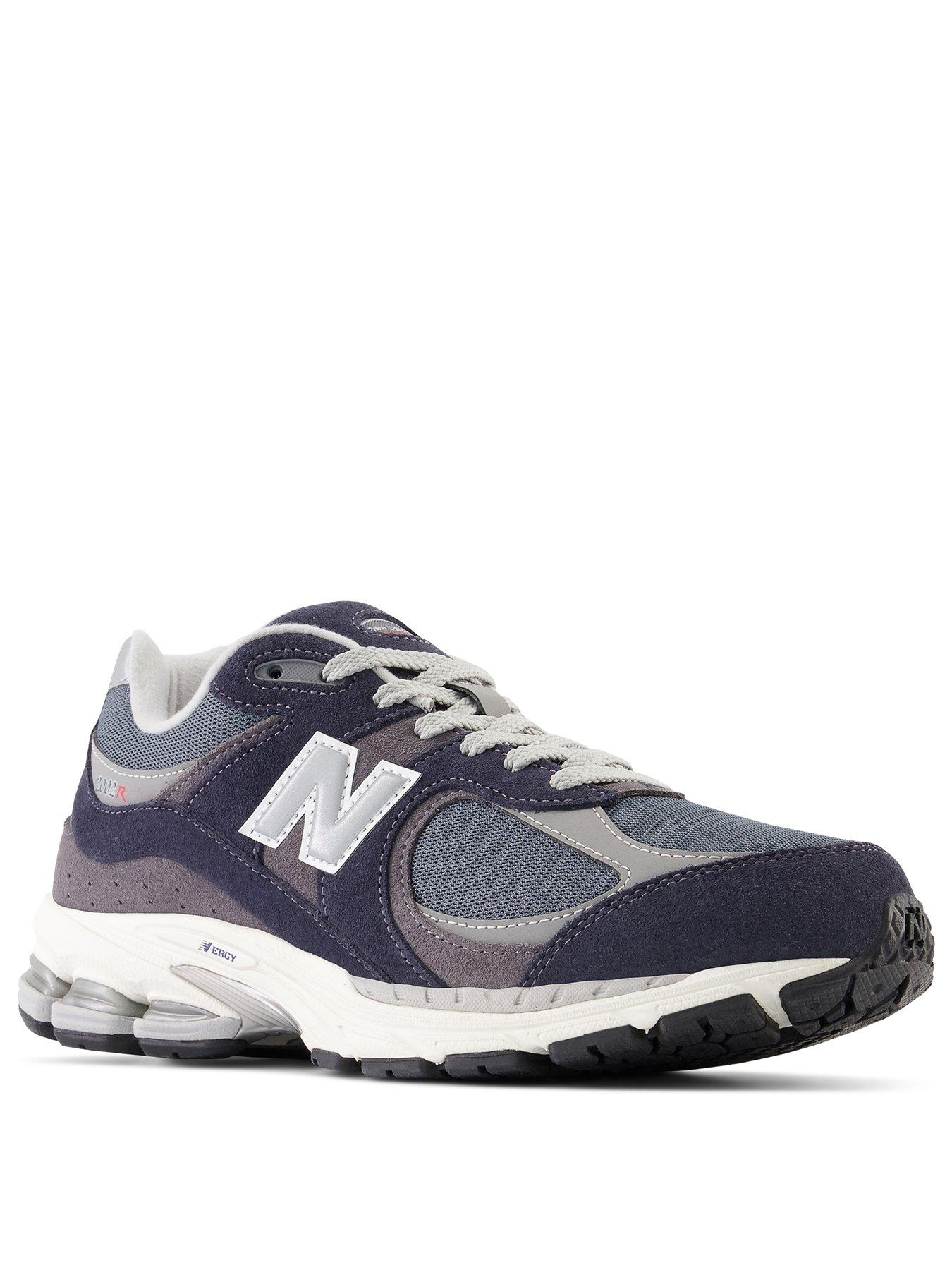 Image 2 of 6 of New Balance Unisex 2002r Trainers - Navy