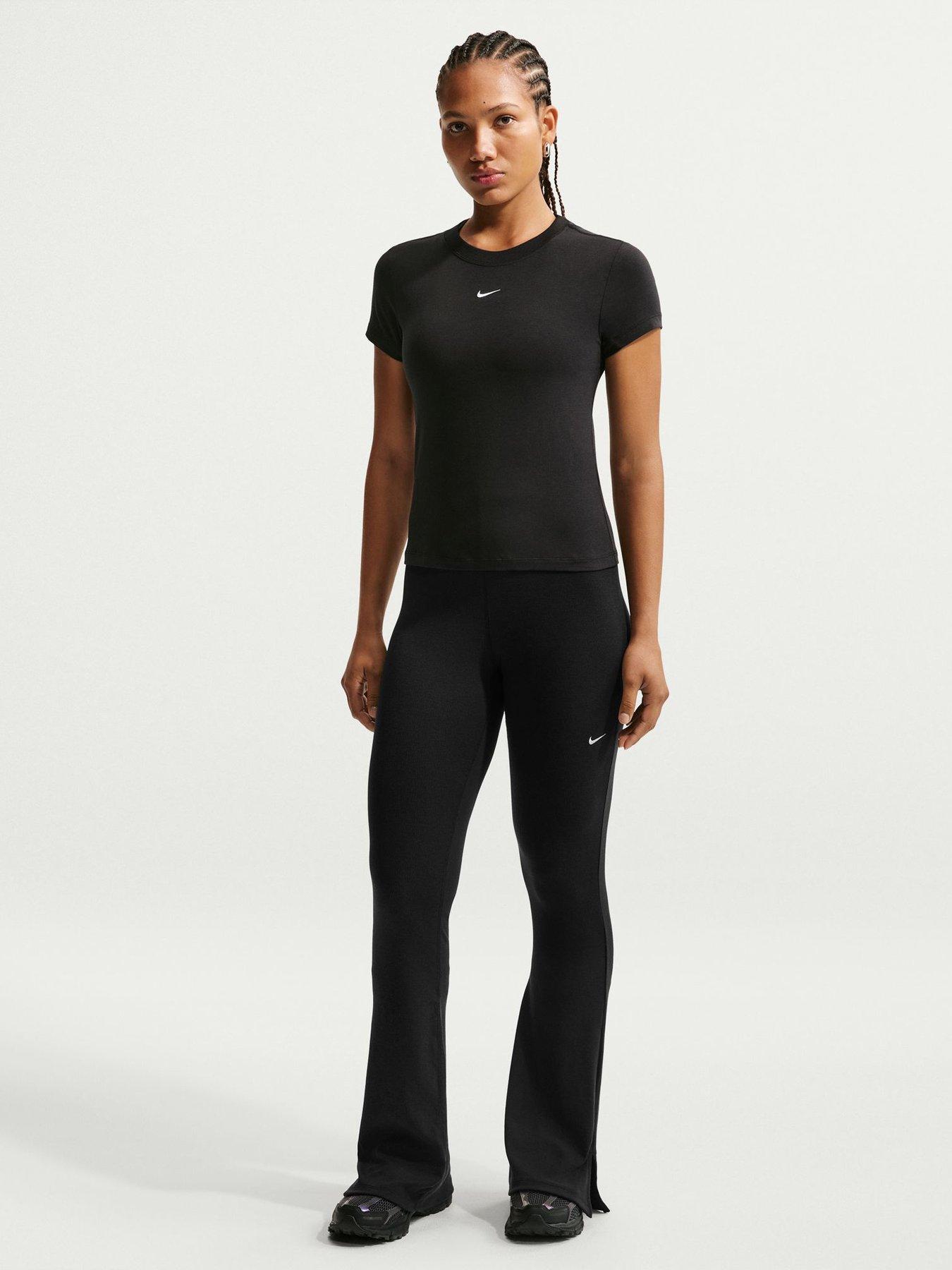 Nike Womens Chill Knit Swoosh T-Shirt