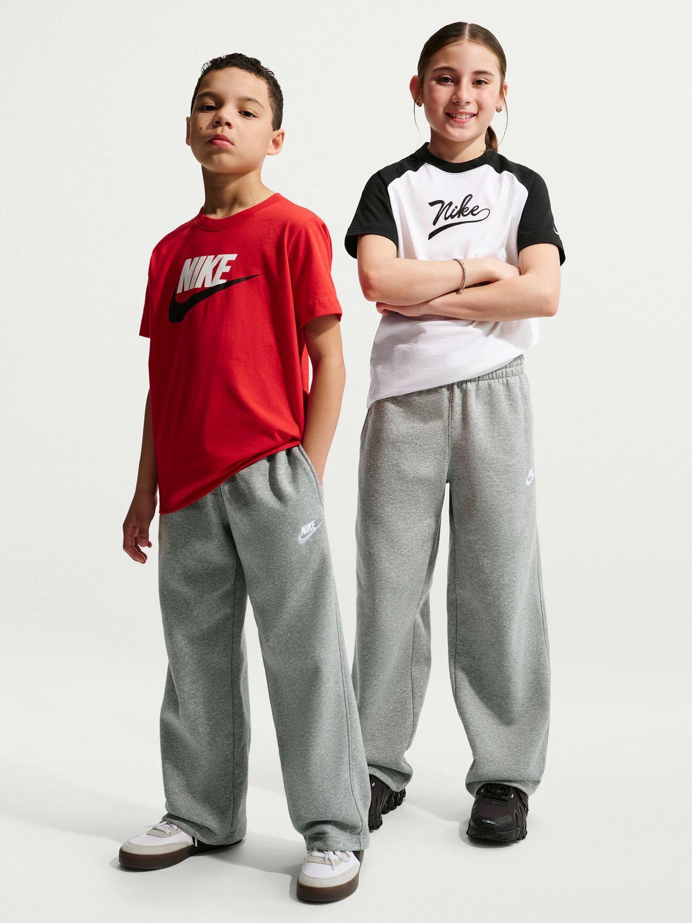 Image 3 of 6 of Nike Big Kids' Club Fleece Loose Open-Hem Joggers - Grey