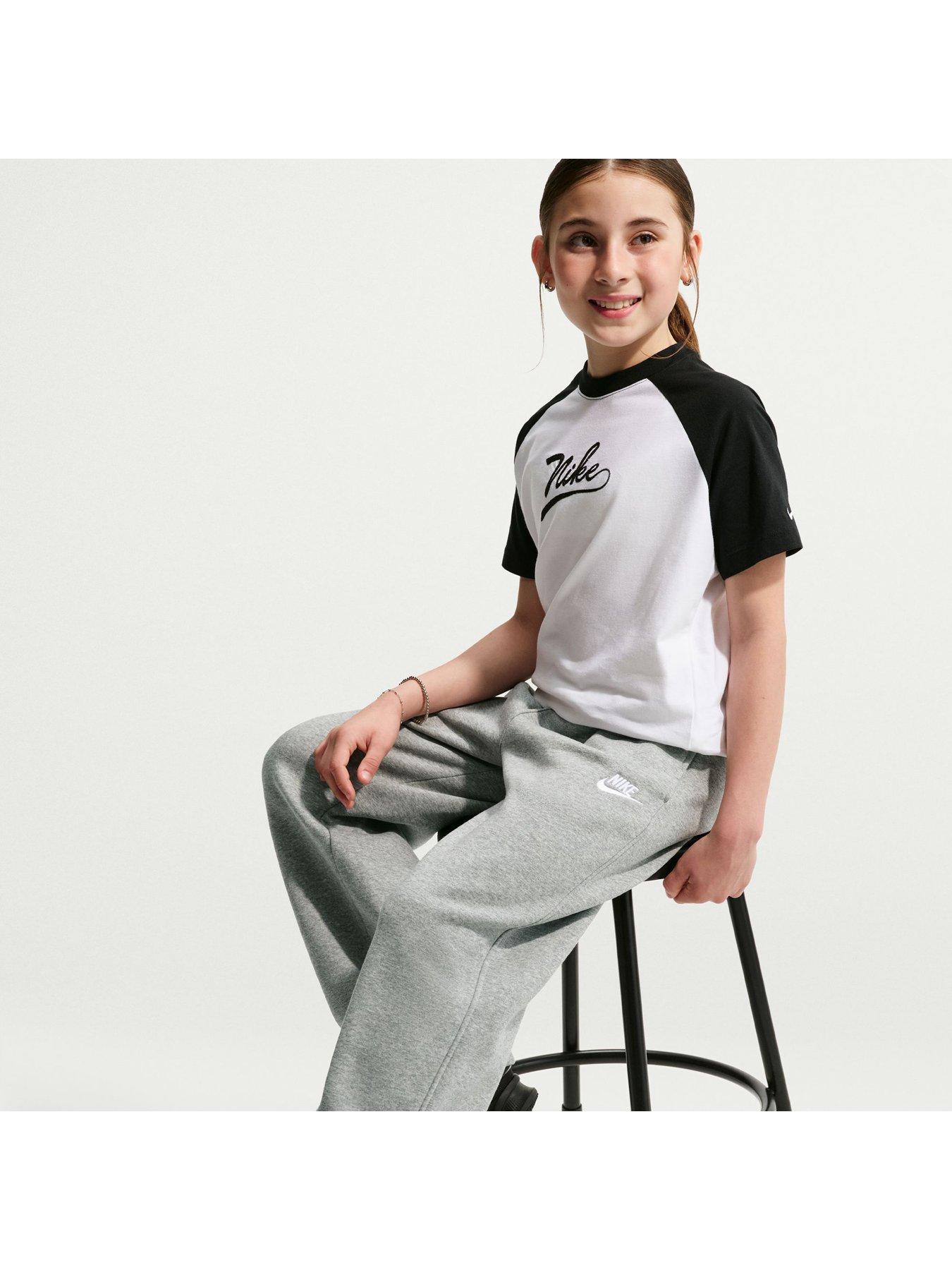 Image 4 of 6 of Nike Big Kids' Club Fleece Loose Open-Hem Joggers - Grey