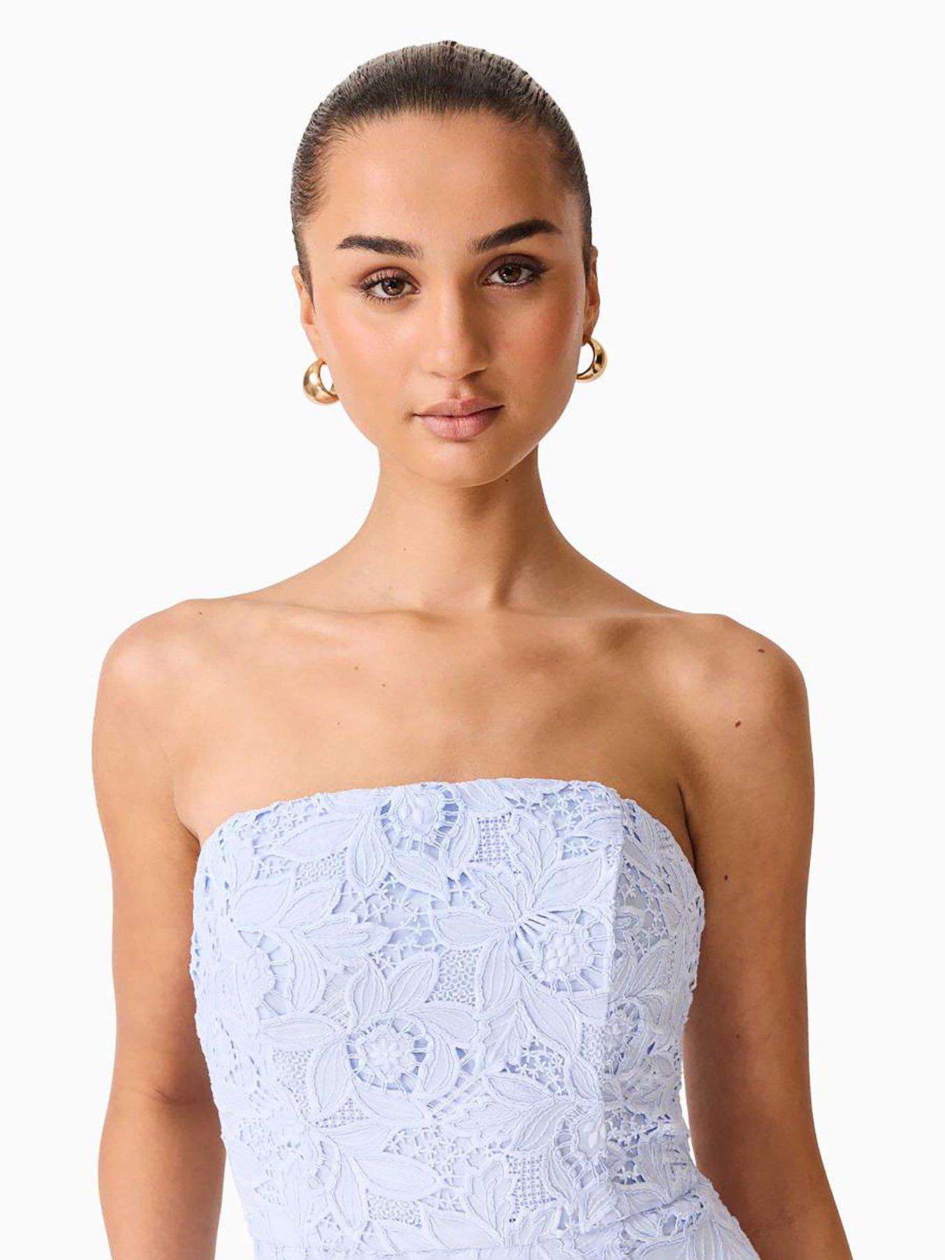 Image 6 of 7 of Elliatt Lacy Strapless Gown