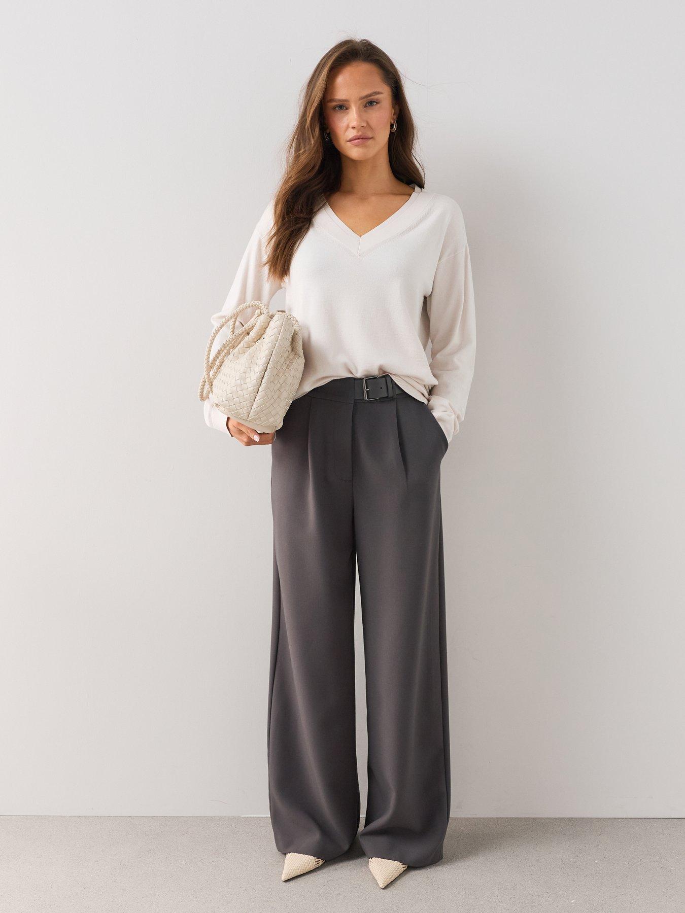 Image 3 of 7 of The Very Collection Women's Longline V-Neck Jumper - Cream