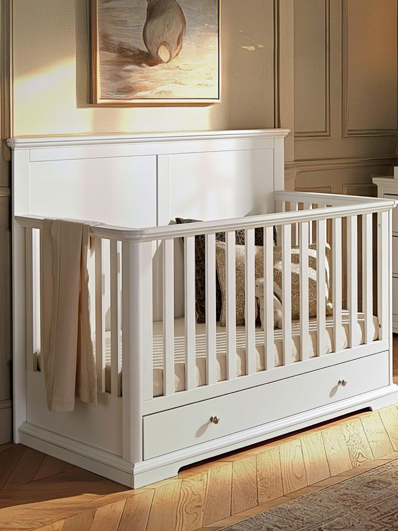 Image 3 of 6 of CuddleCo Beaumont Grand Cot Bed - White