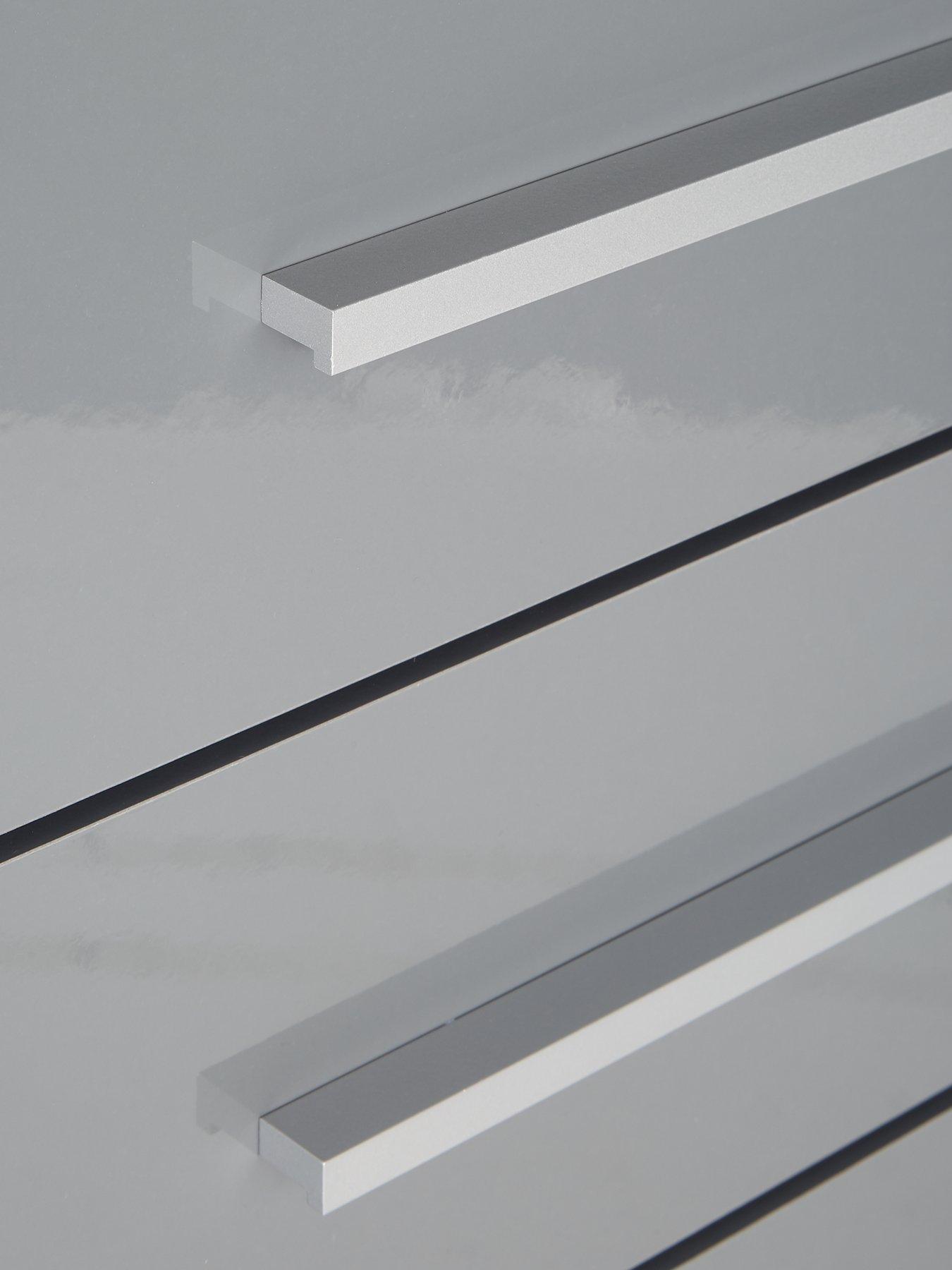 Image 4 of 7 of The Very Collection Prague Gloss 5 Drawer Chest - Grey