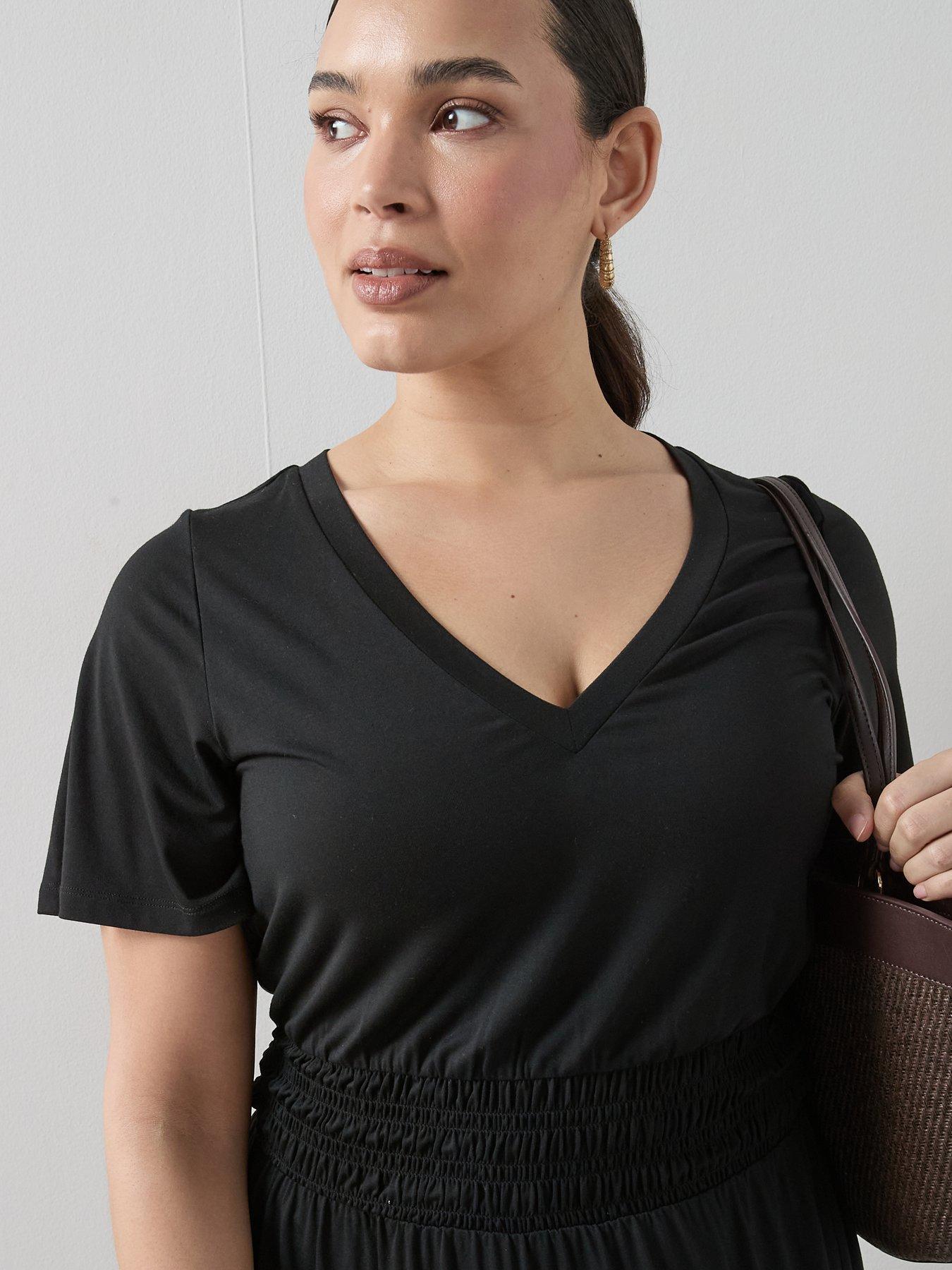 Image 4 of 6 of The Very Collection Curve Shirred Waist Stretch Short Sleeve Midi Dress - Black