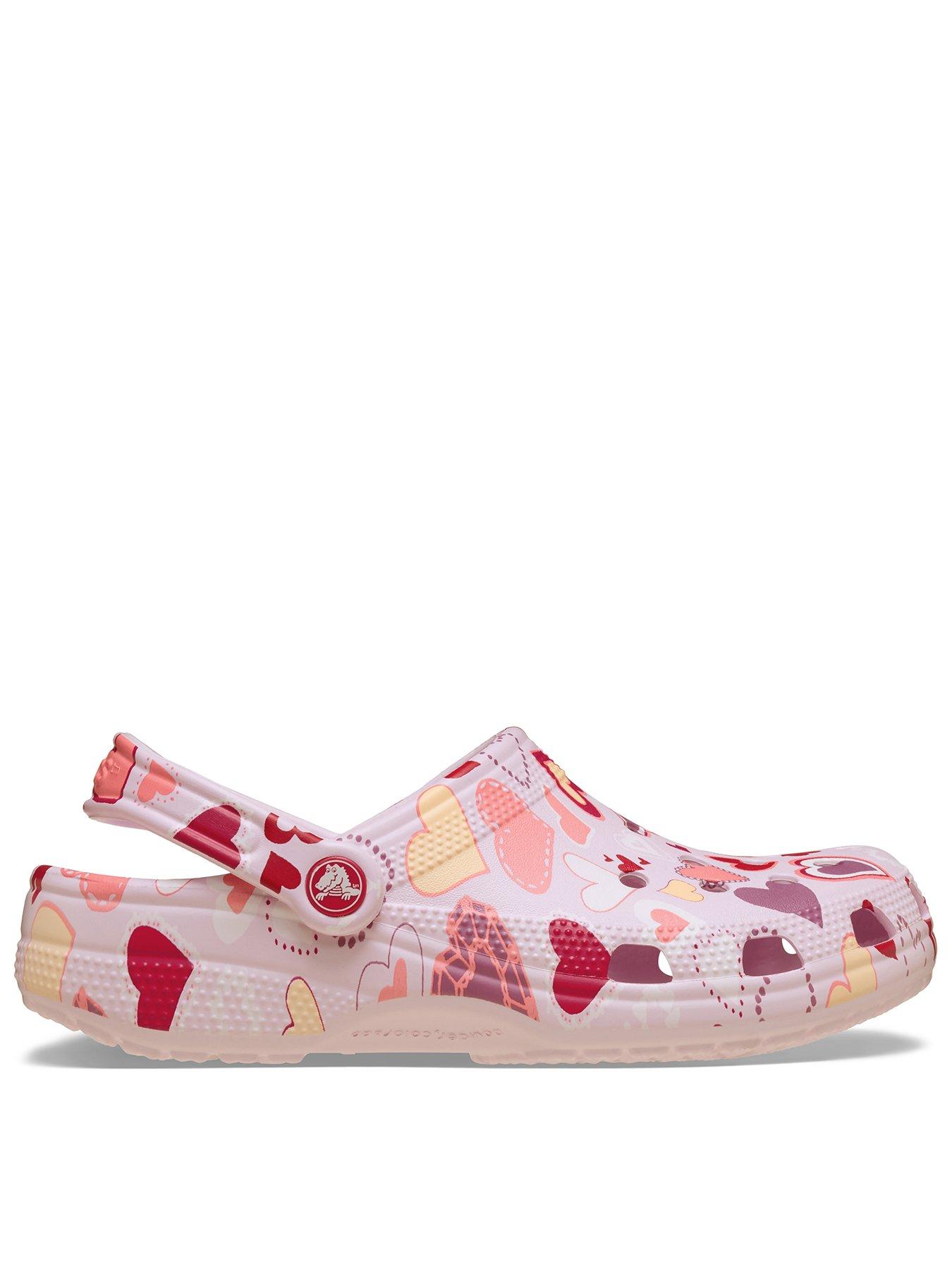 crocs-classic-vday-clog-k