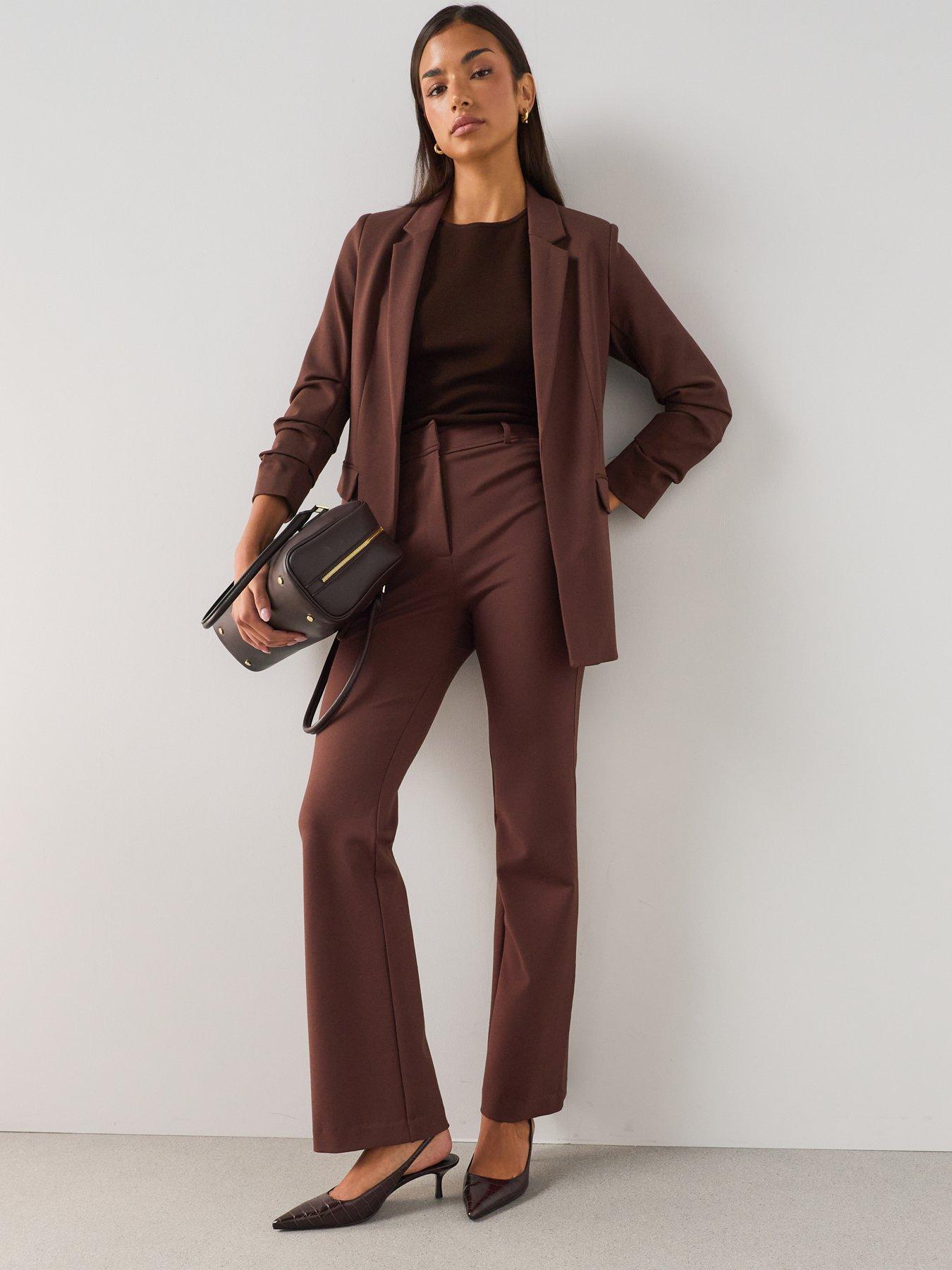 Image 5 of 7 of The Very Collection Women's Ultimate Ruched Sleeve Blazer - Brown