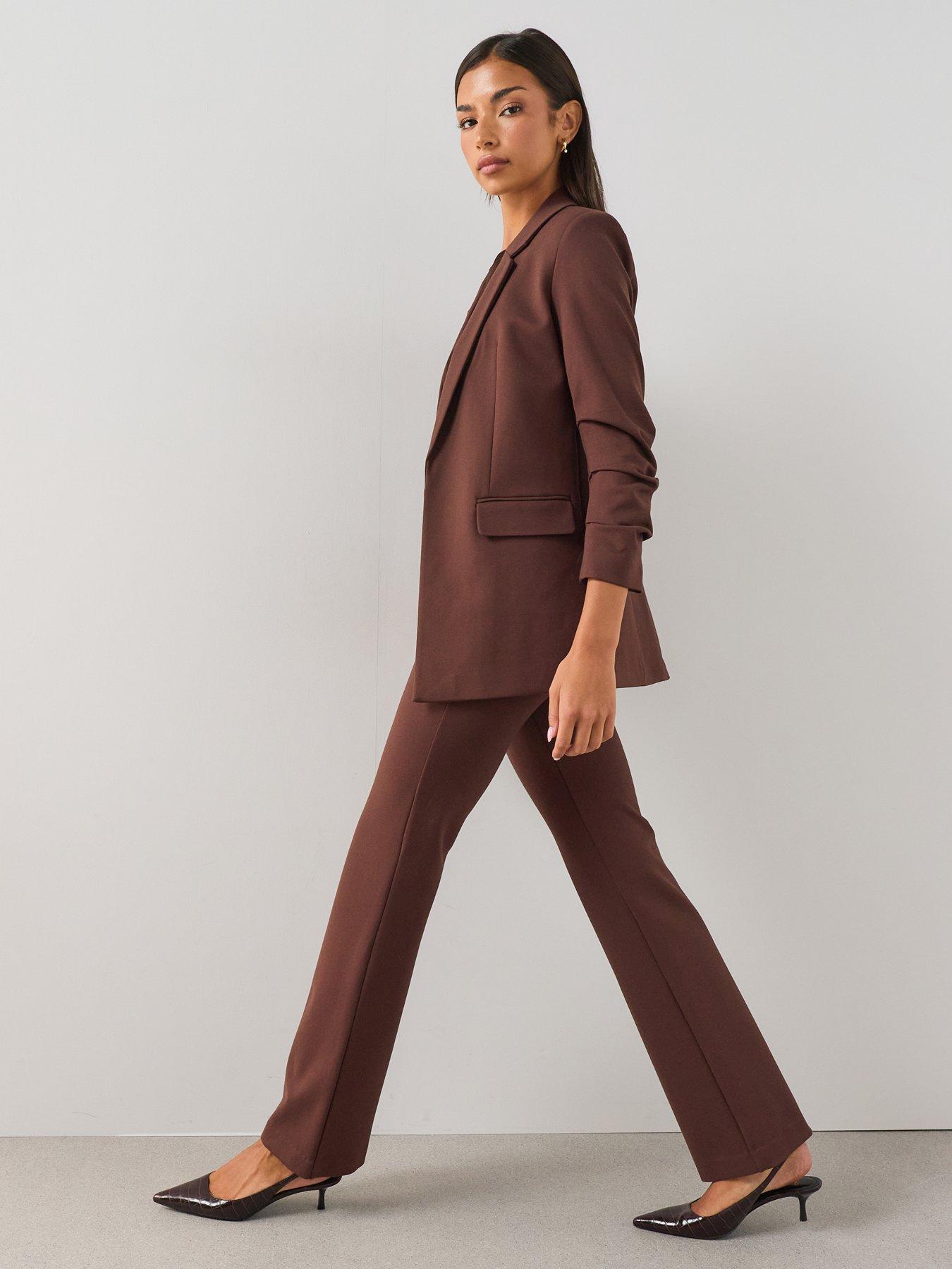 Image 6 of 7 of The Very Collection Women's Ultimate Ruched Sleeve Blazer - Brown