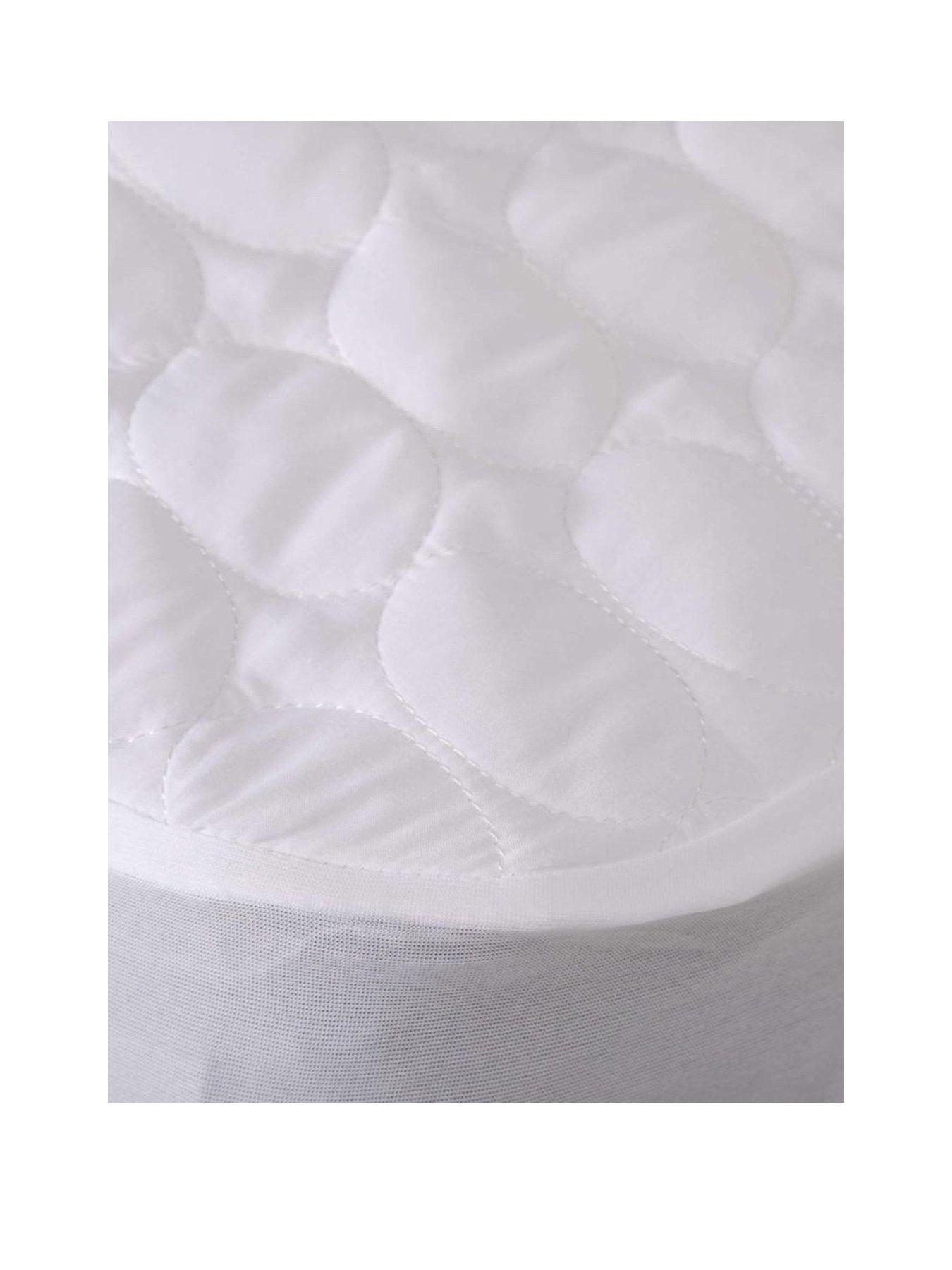 The Fine Bedding Company FBC Quilted Waterproof Mattress Protector White