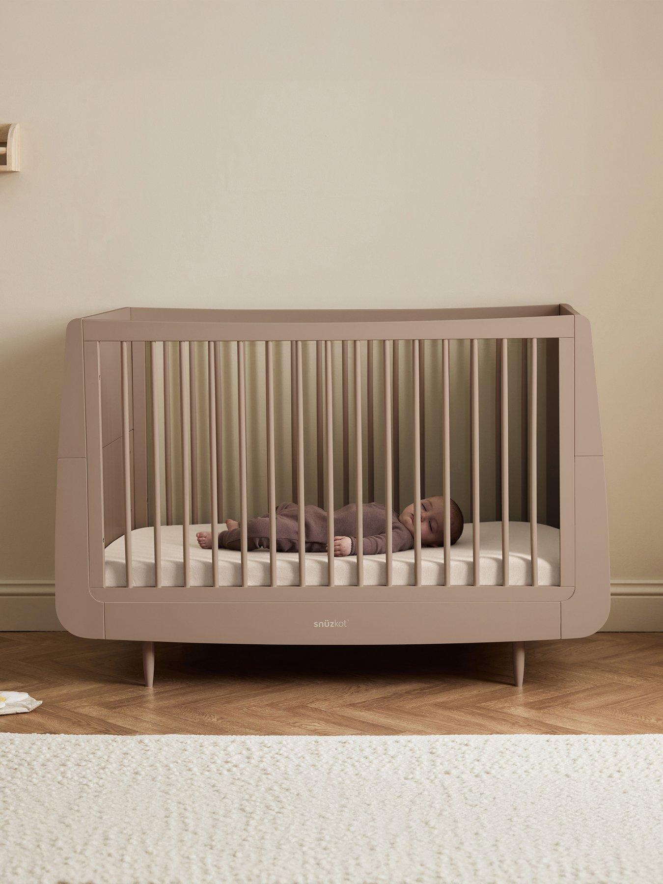 Image 3 of 8 of Snuz SnuzKot Skandi Cot Bed - Mocha