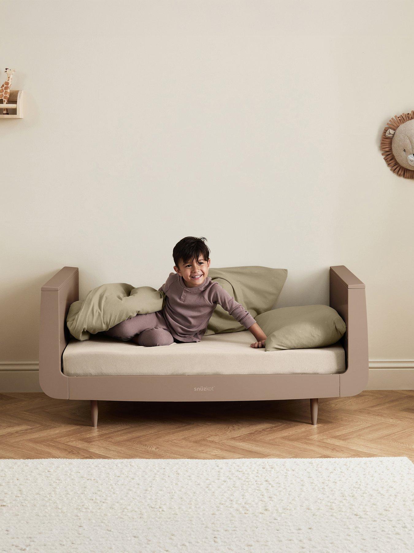 Image 4 of 8 of Snuz SnuzKot Skandi Cot Bed - Mocha