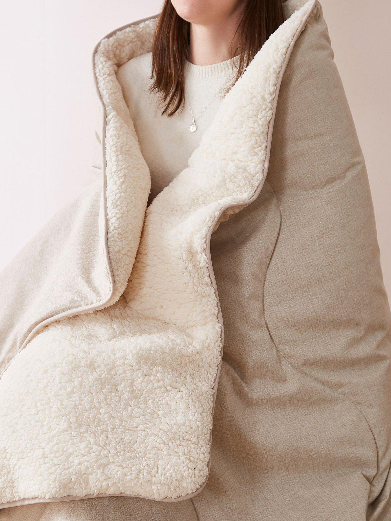 Night Lark Soft Weave Bound Cosy Throw Natural Oat