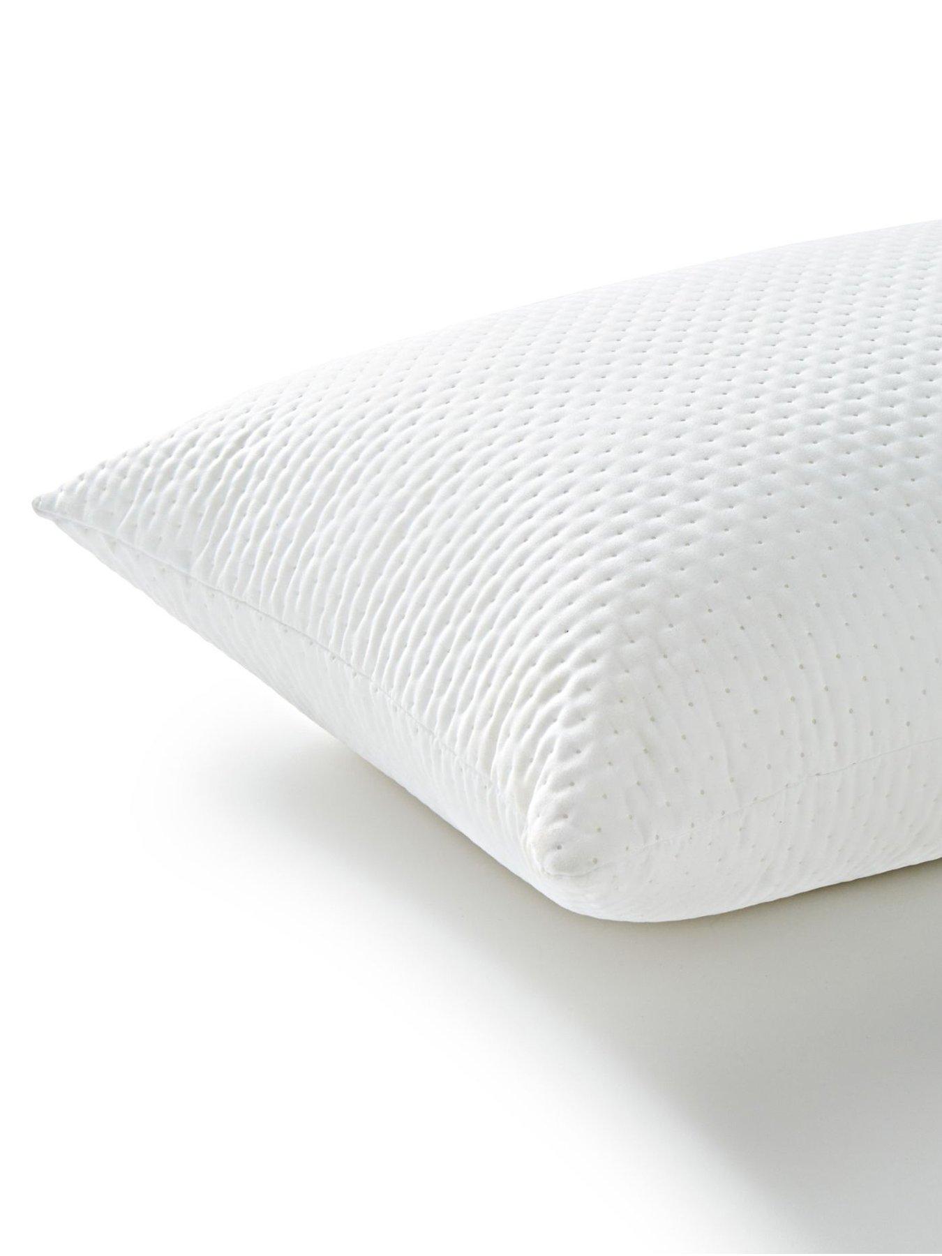 Image 4 of 5 of The Fine Bedding Company Silky Soft Medium Support Pillow