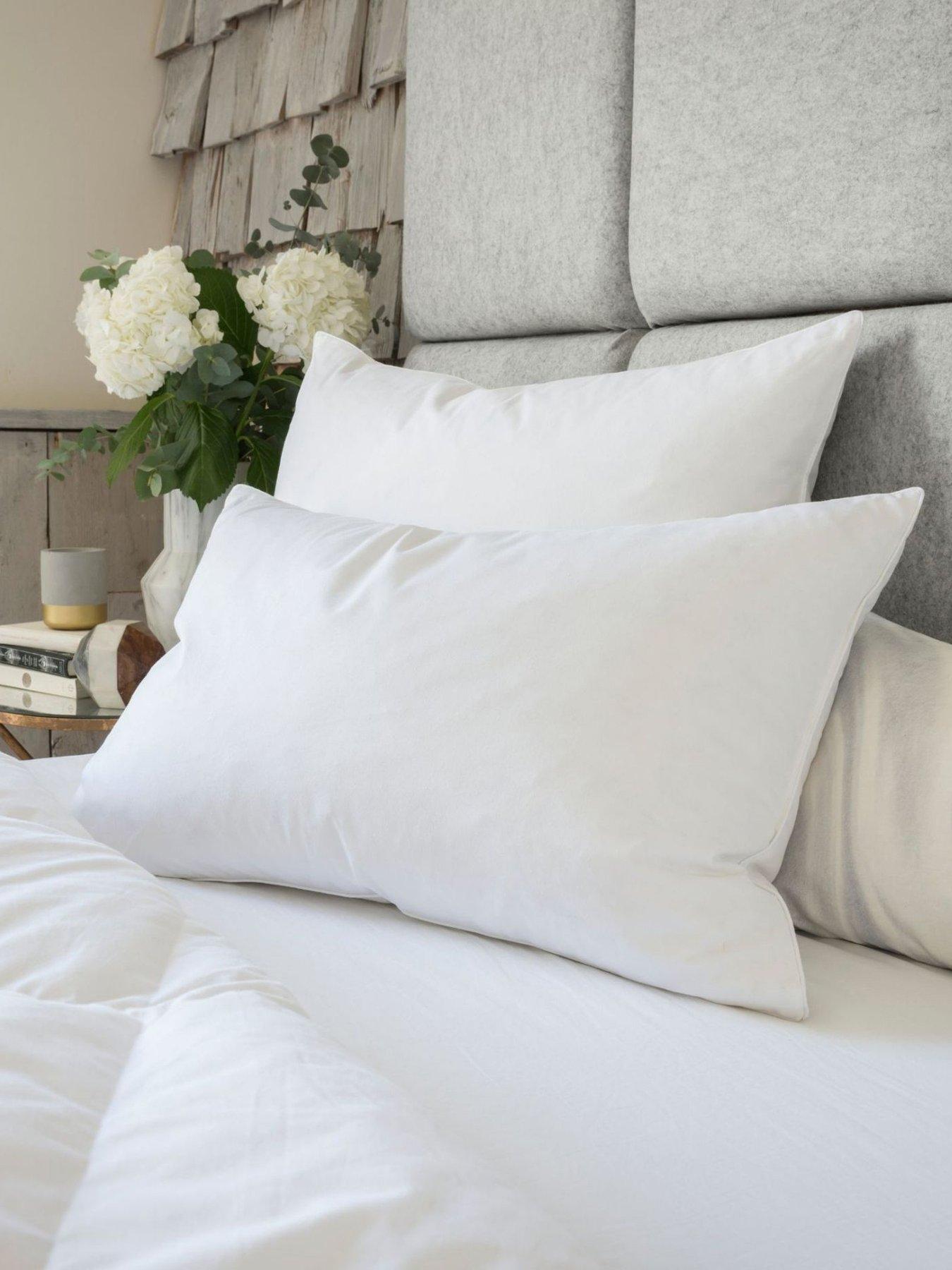 The Fine Bedding Company Luxury Goose Feather  &  Down Medium Support Pillow