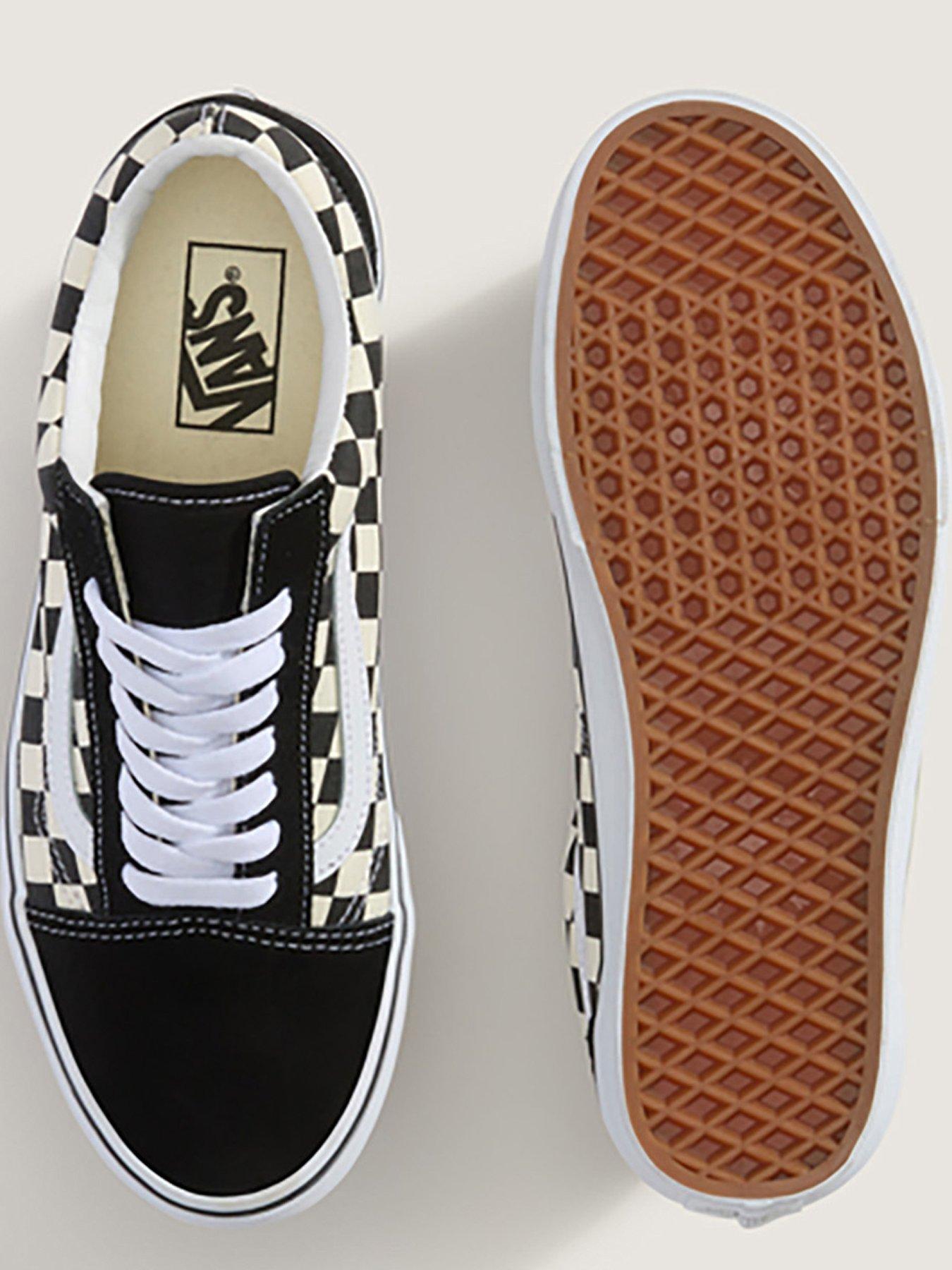 Image 4 of 5 of Vans Unisex Old Skool - Black