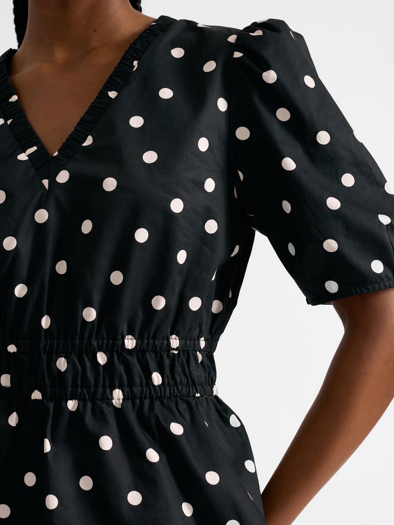 Image 3 of 4 of Albaray Large Spot Elastic Waist Top - Black