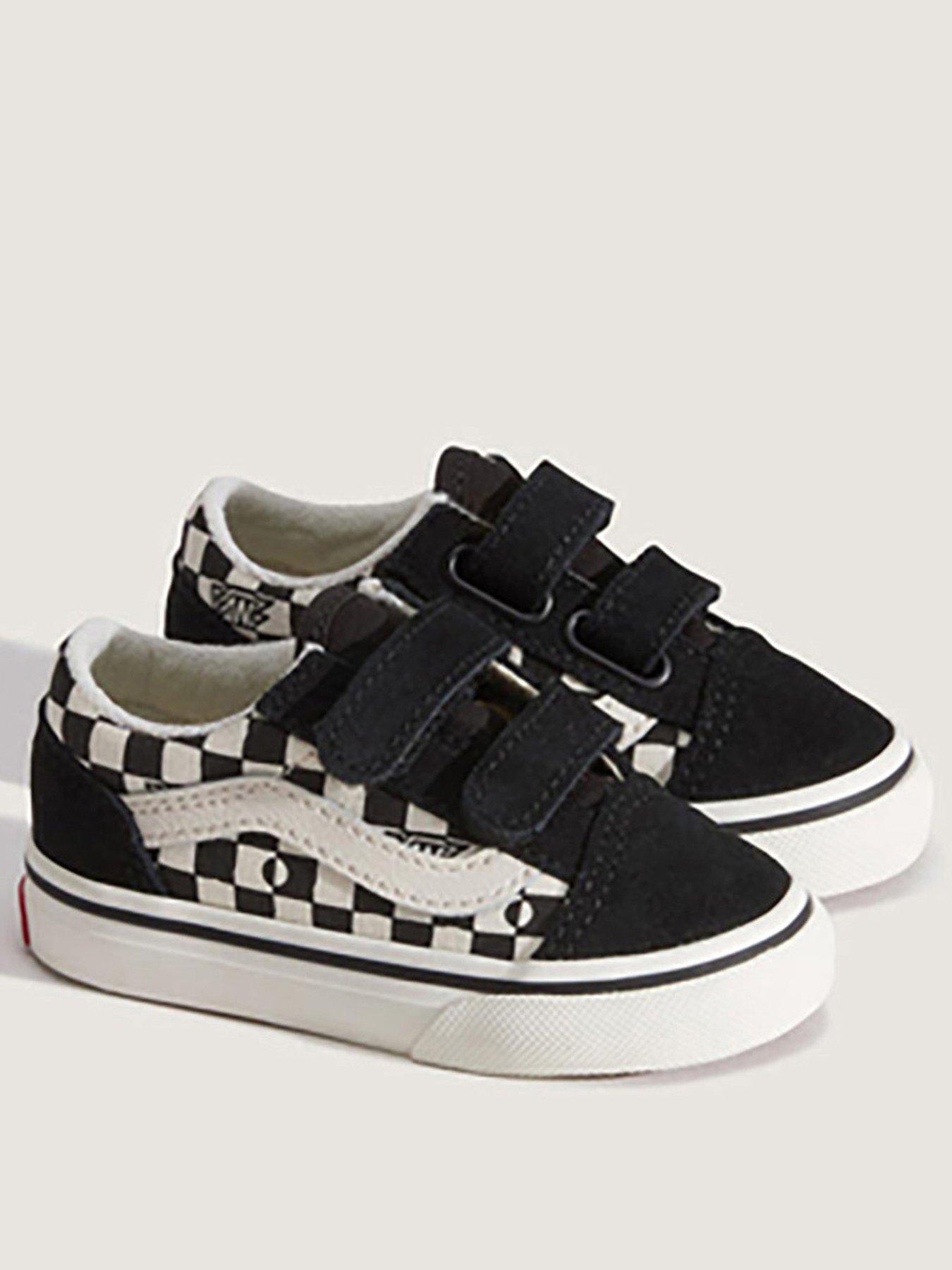 Image 2 of 4 of Vans Infant Old Skool - Black