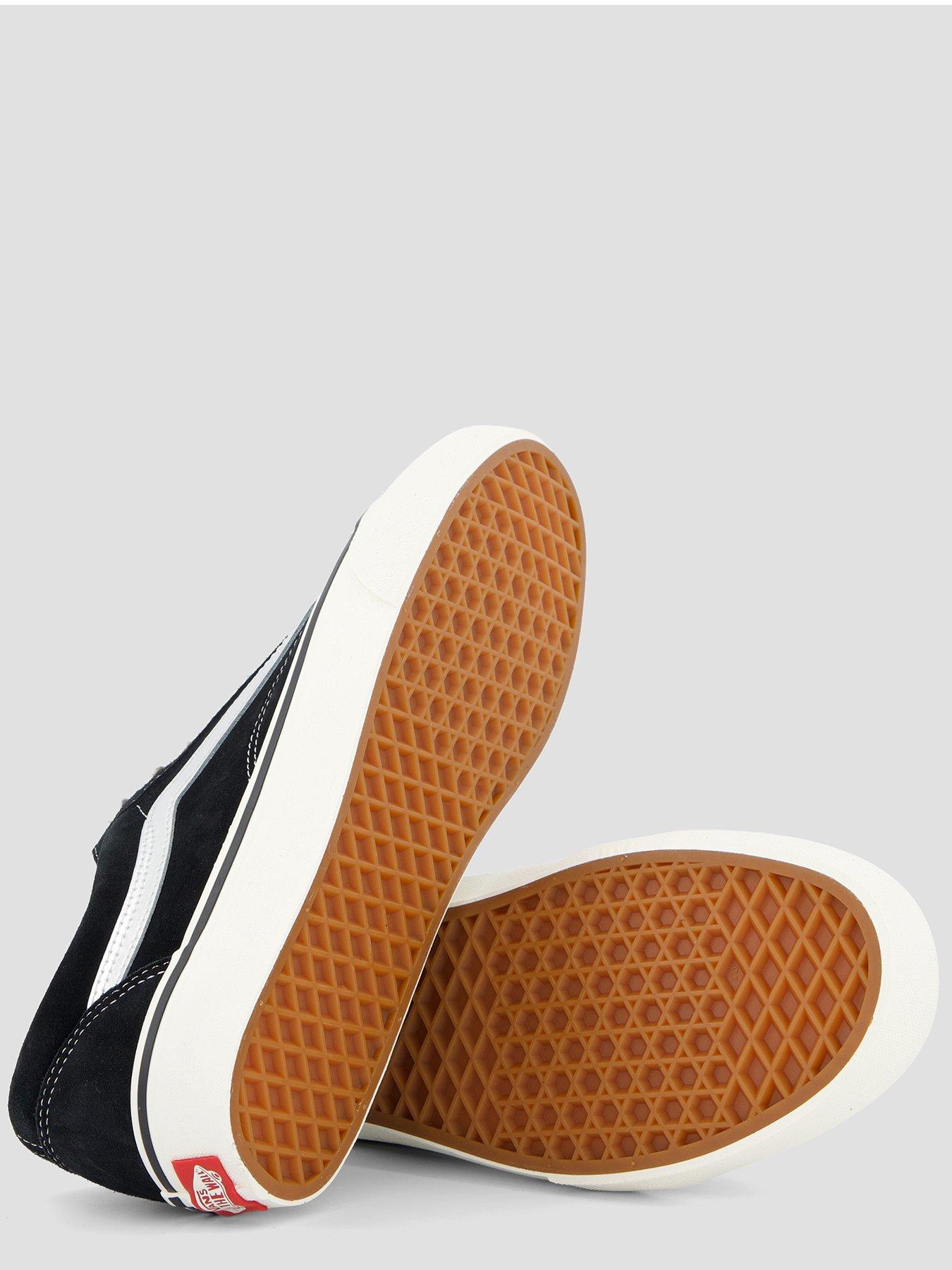 Image 4 of 7 of Vans Unisex Old Skool - Black