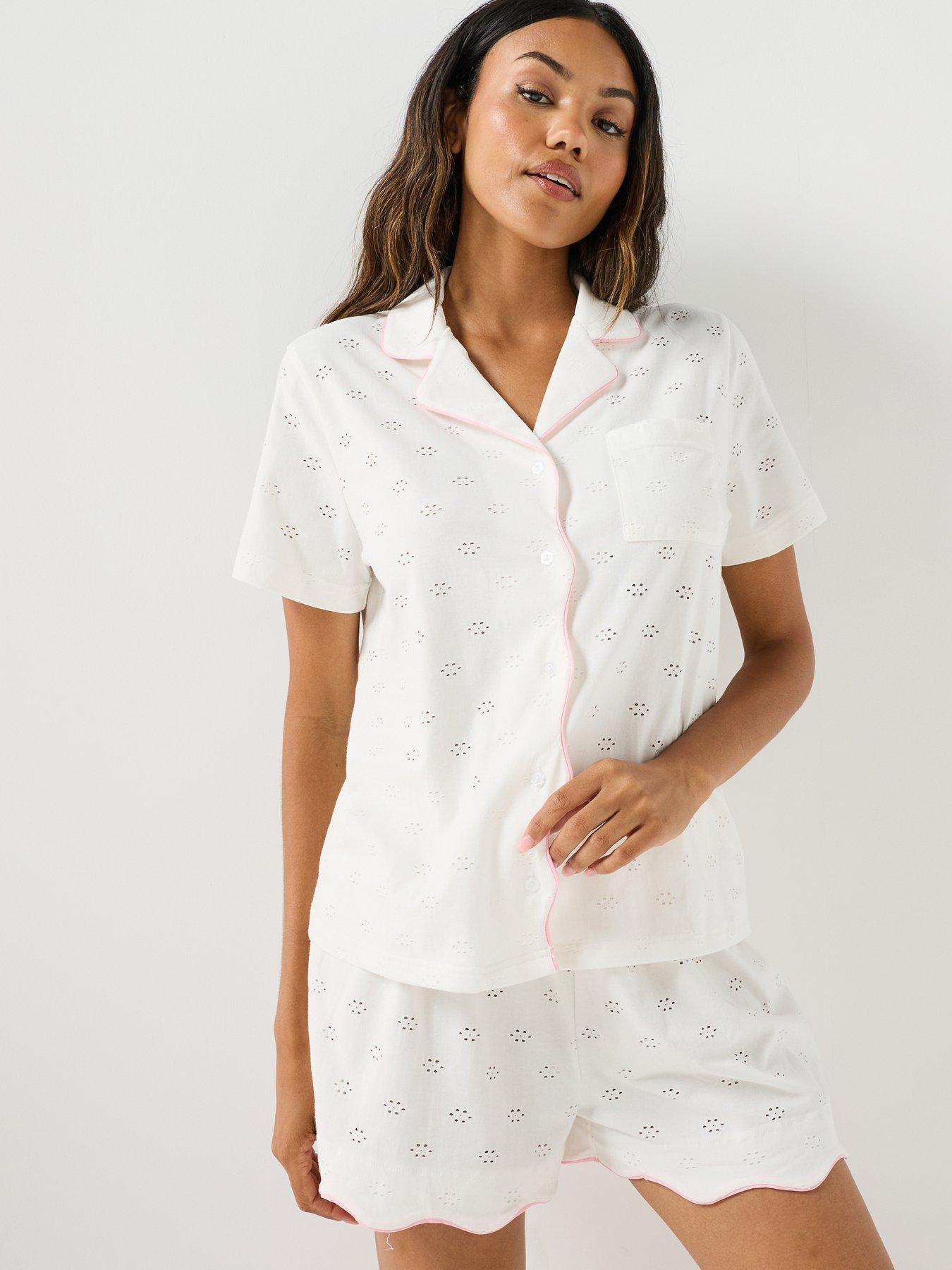 Loungeable Sleepy Broderie Pyjama Set - White