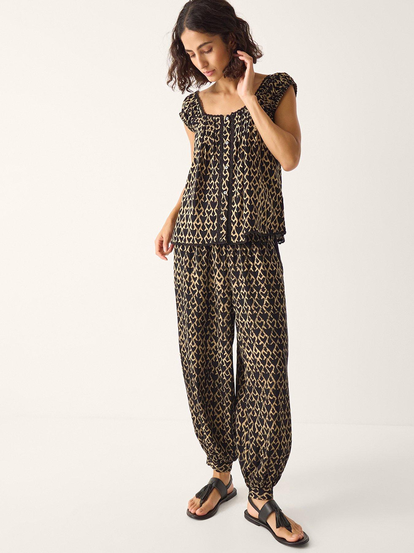 Image 3 of 5 of Monsoon Arti Print Button Front Top - Black