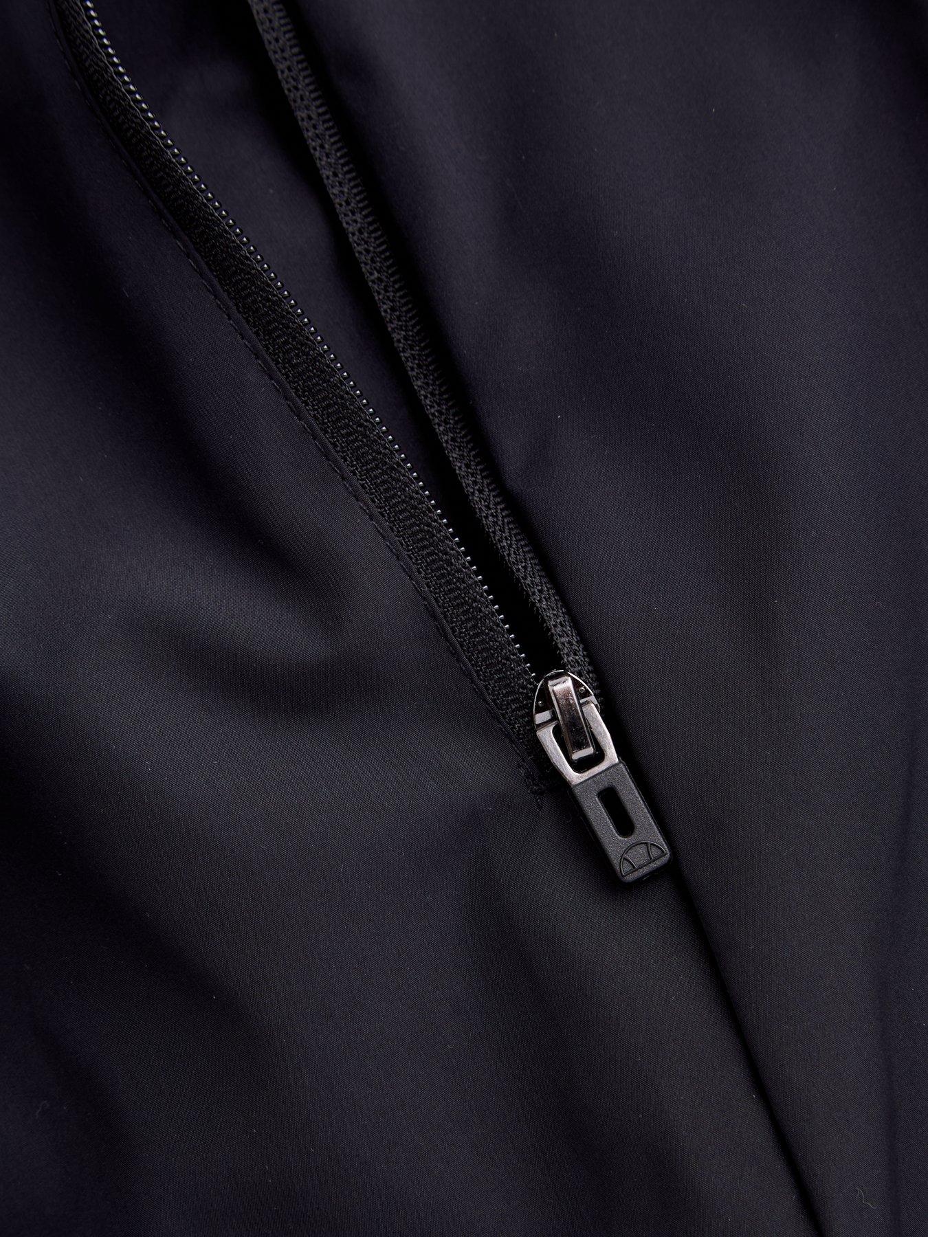 Image 5 of 5 of Ellesse Unisex Garbon Windrunner Jacket - Black