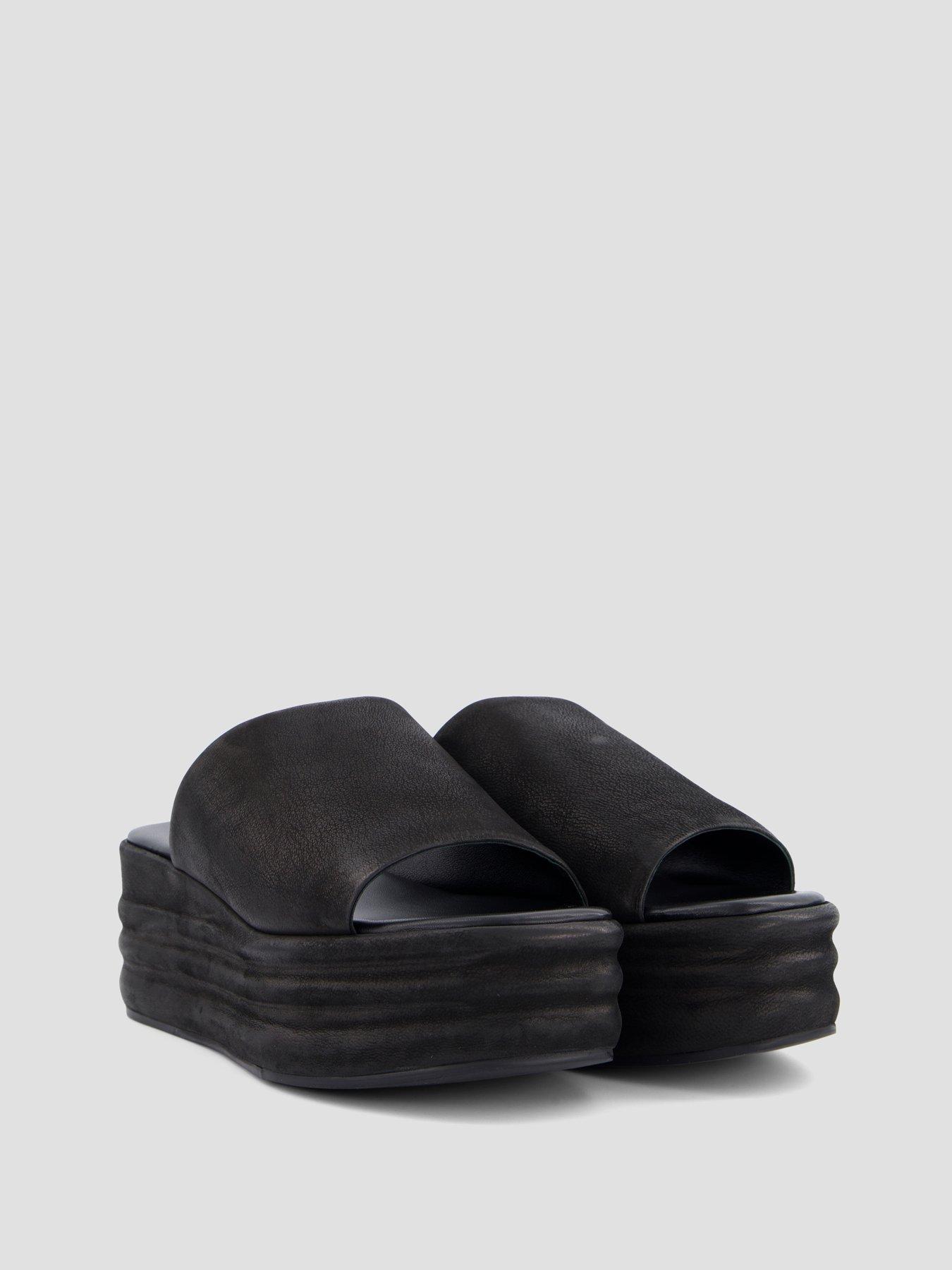 Image 6 of 7 of FREE PEOPLE Harbor Flatform