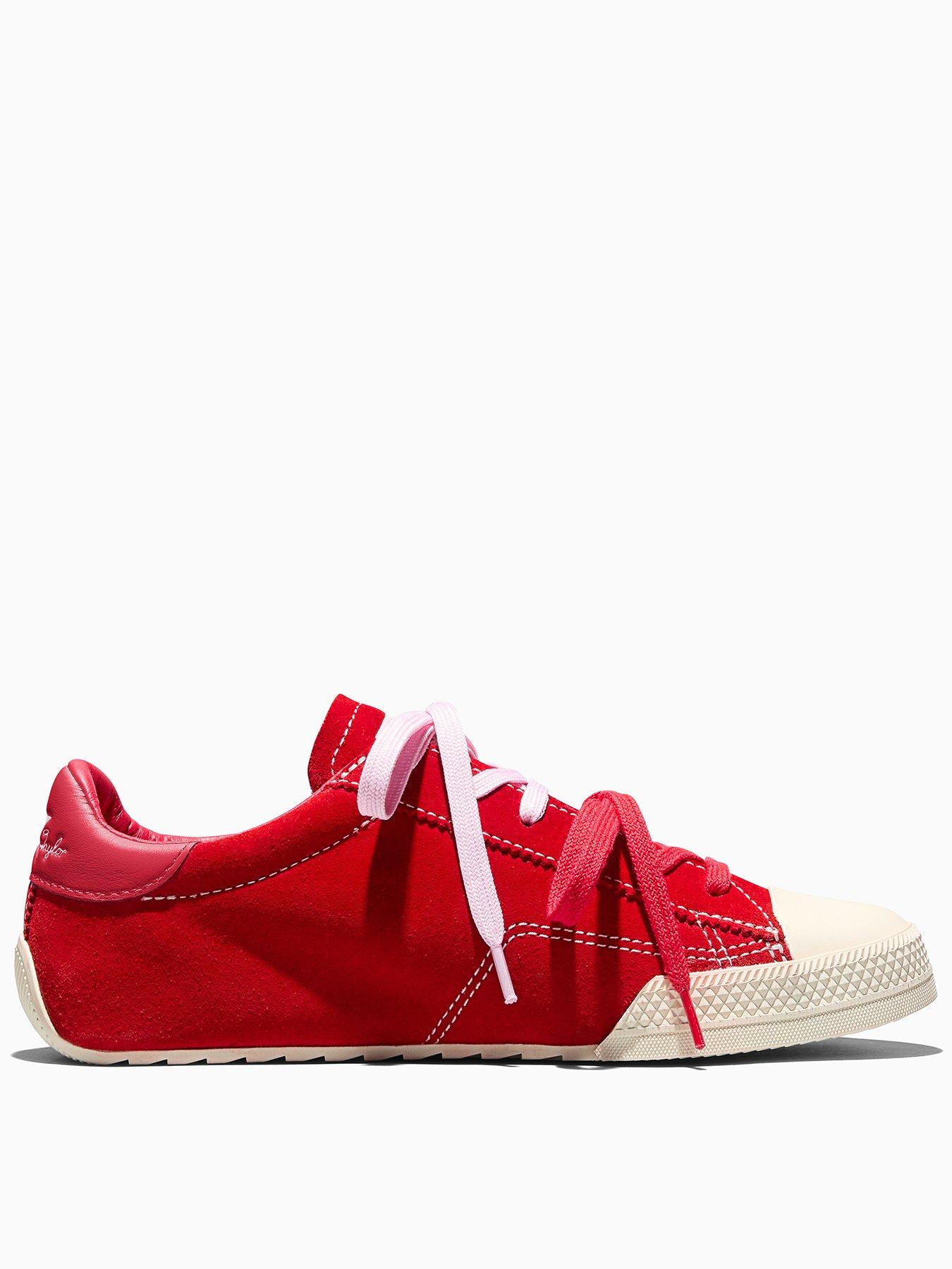 Converse Womens Chuck Taylor Lo Trainers - Red