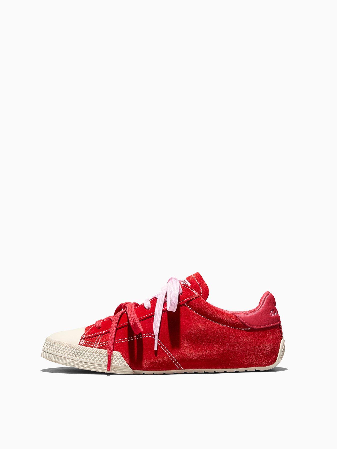 Image 6 of 7 of Converse Womens Chuck Taylor Lo Trainers - Red