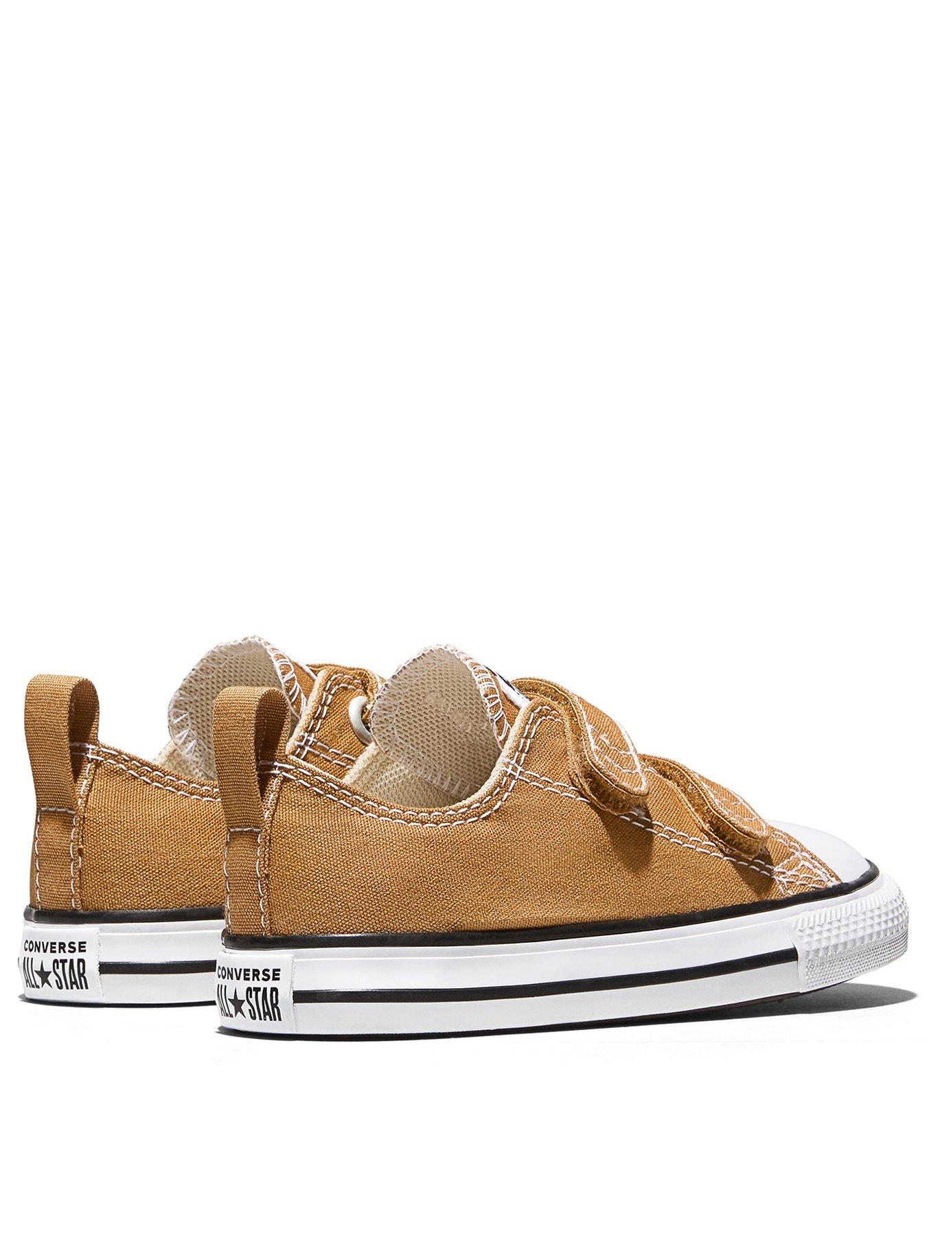 Image 3 of 7 of Converse Infant Chuck Taylor All Star 2v Trainers - Tan