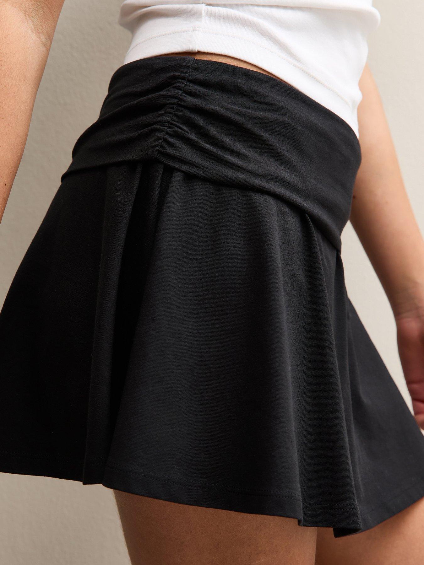 Image 4 of 5 of New Look 915 Girls Ruched Fold Over Skort - Black