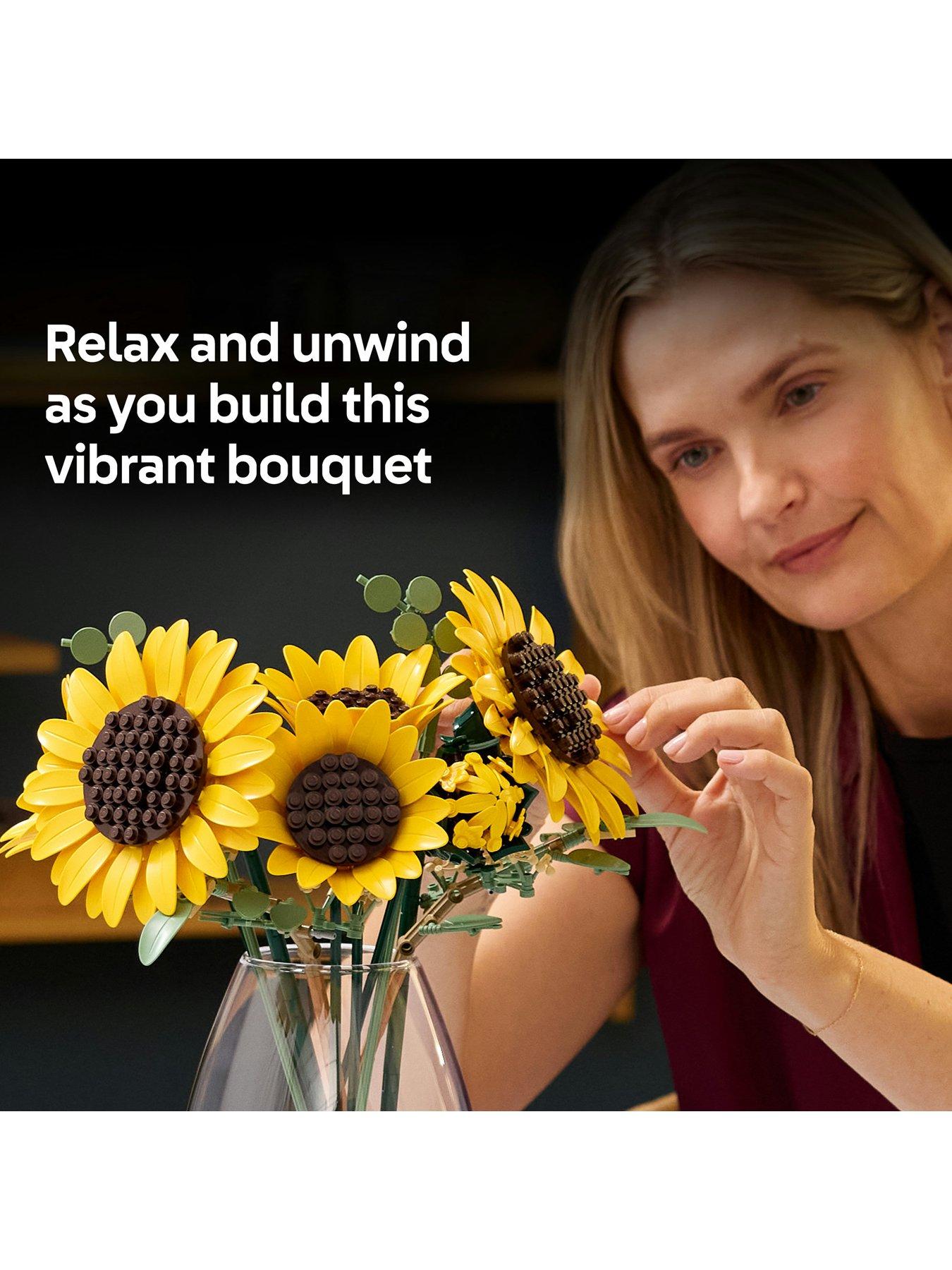 Image 3 of 8 of LEGO Botanical Sunflower Bouquet Flower Decor 11502
