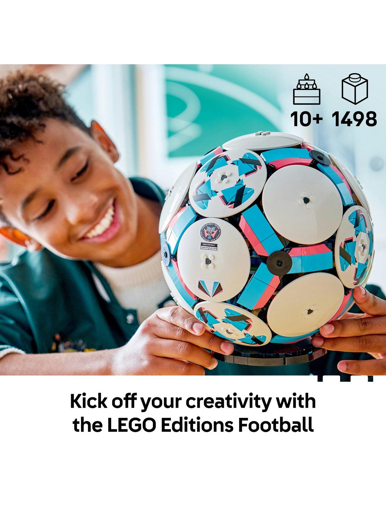 Image 2 of 8 of LEGO Football - 3D Display Model Building Kit 43019