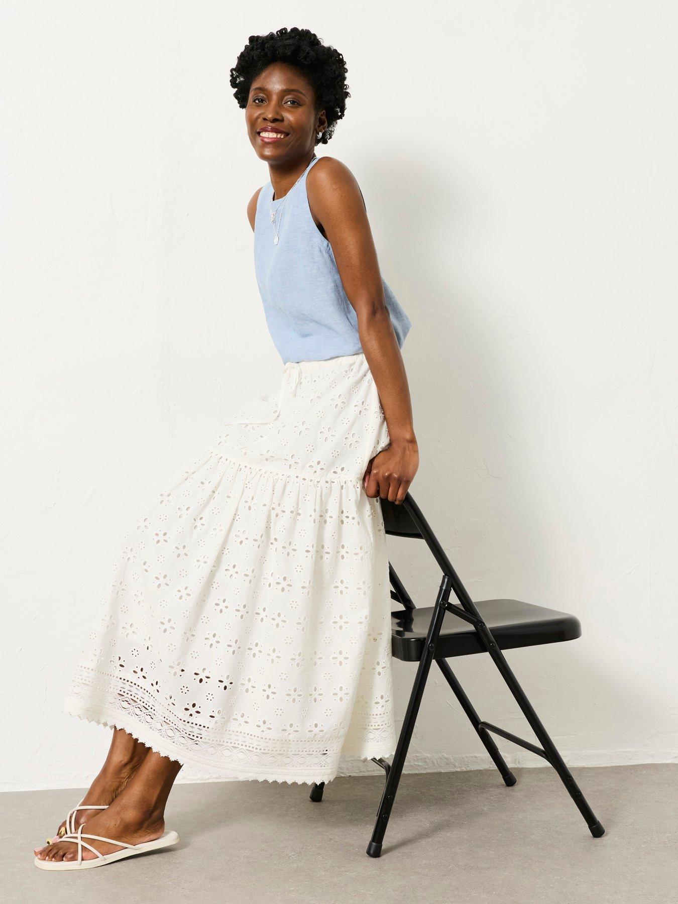FatFace: Winnie Broderie Midi Skirt - White