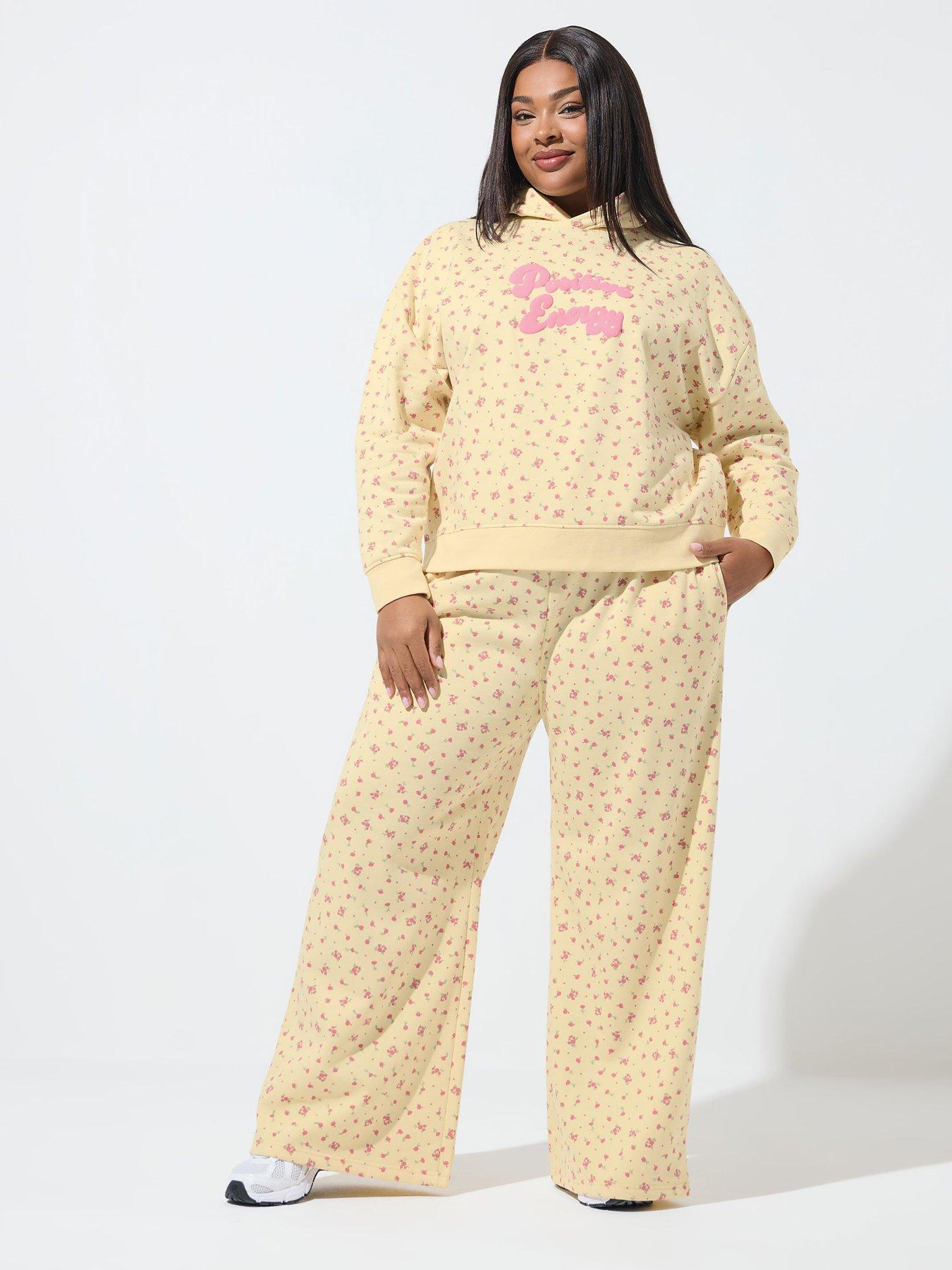 Image 3 of 5 of Yours Curve Ditsy Printed Joggers