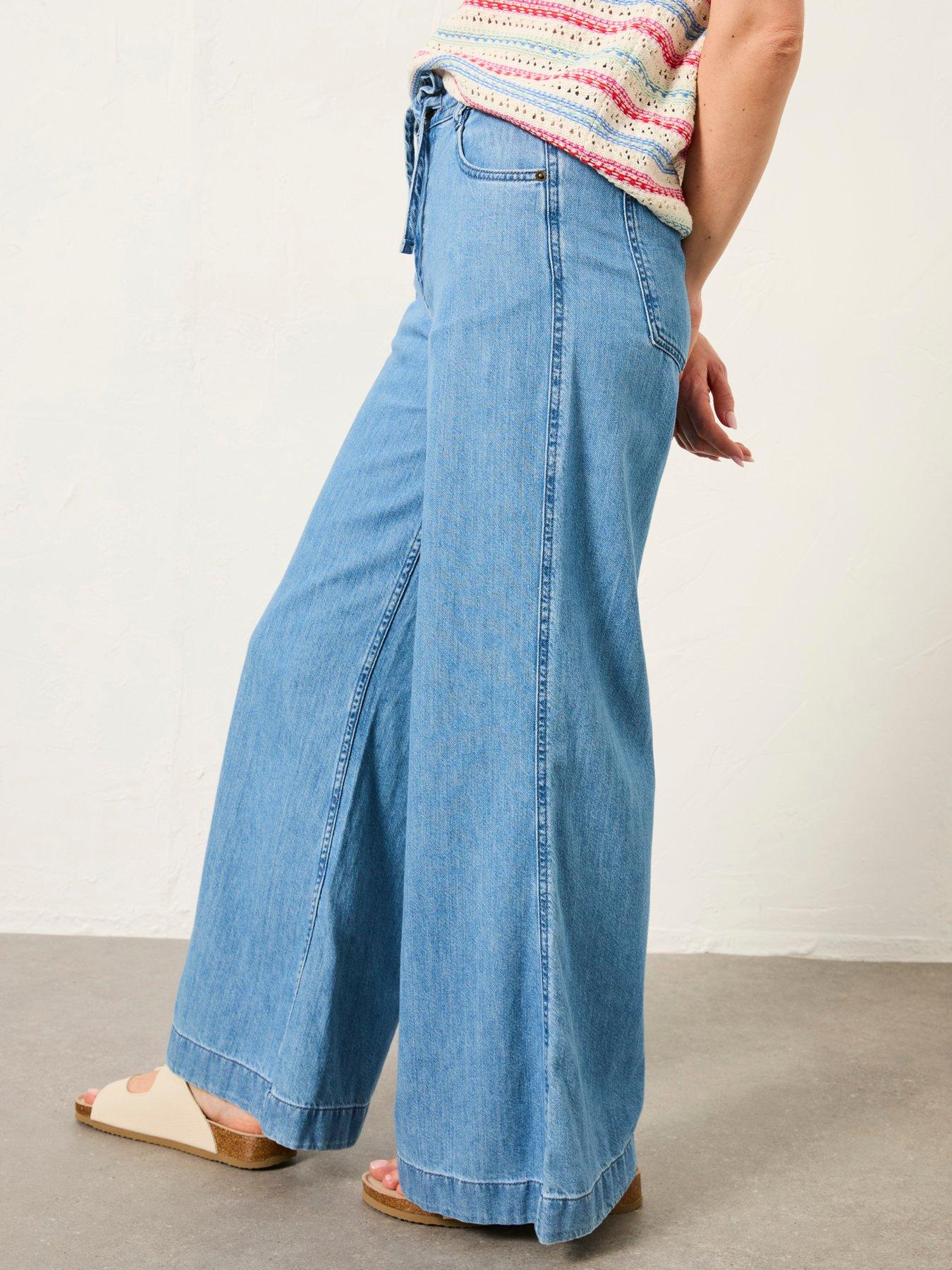 Image 4 of 7 of FatFace Amberley Wide Leg Jean - Denim Blue