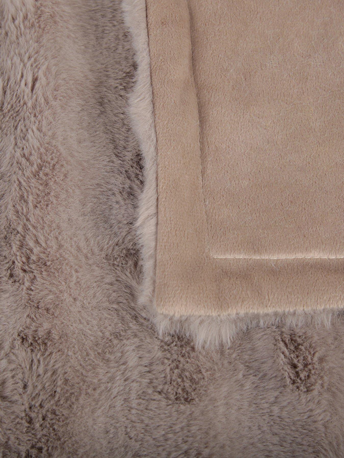 Image 6 of 7 of Scruffs My First Bed - Cloud Puppy & Kitten Calming Blanket