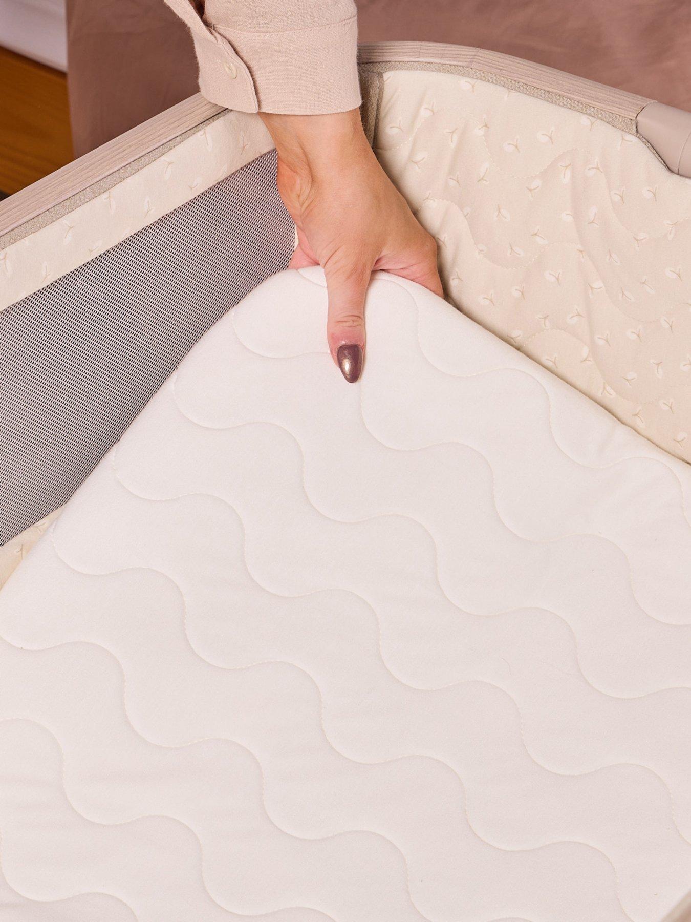 Image 6 of 7 of Tutti Bambini Cozee Air 2 Bedside Crib  - Soft Walnut/Cocoa