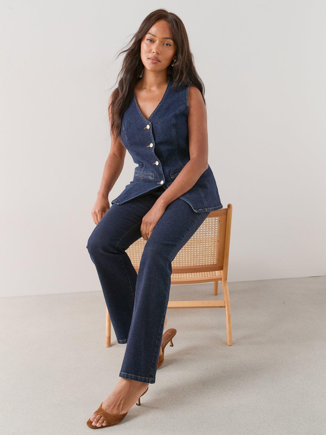 Image 6 of 6 of The Very Collection Curve Kickflare Jeans Co-ord - Indigo Denim