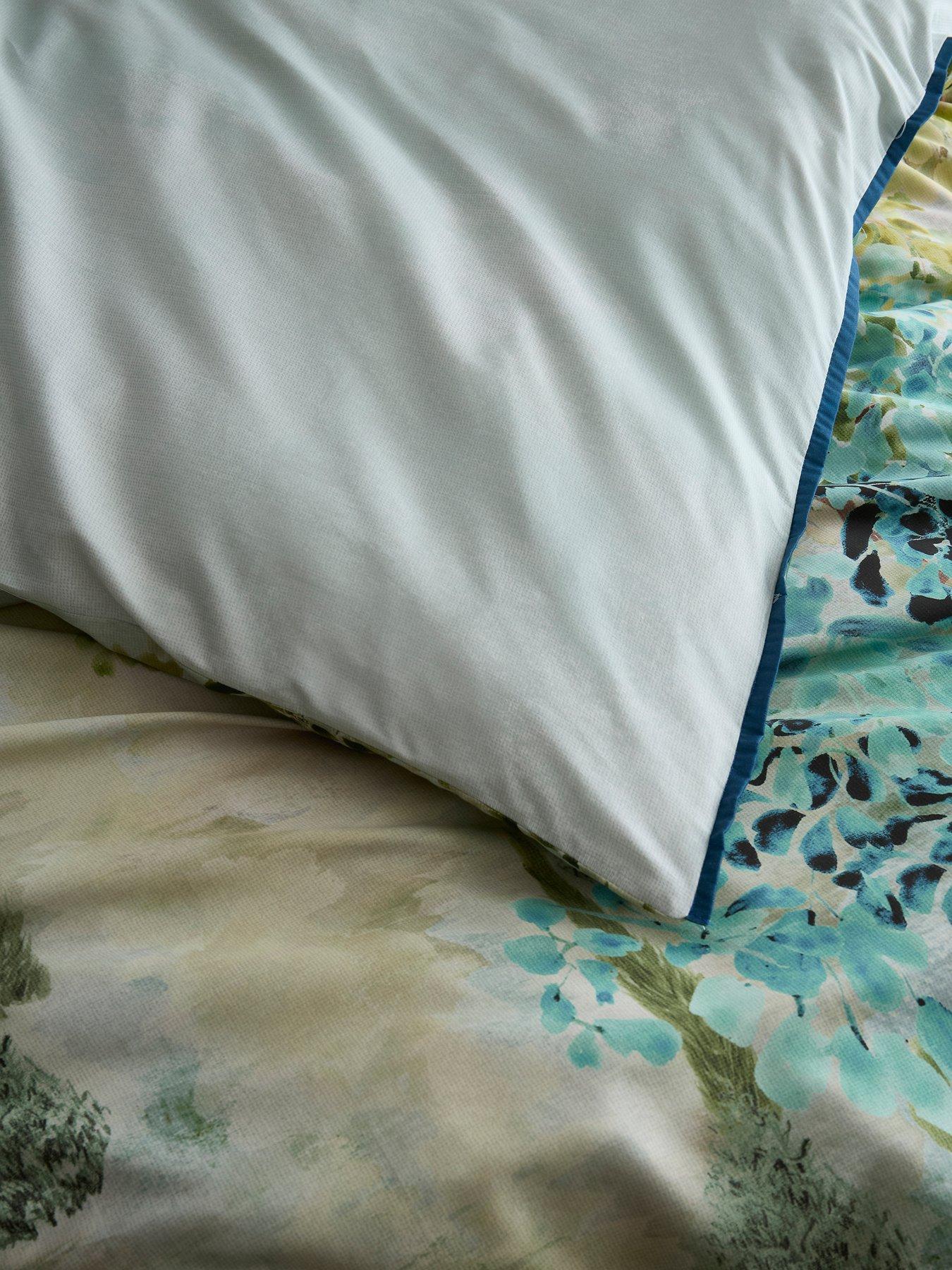 Image 5 of 5 of Soiree Hidden Garden Duvet Cover Set In Green Super-king