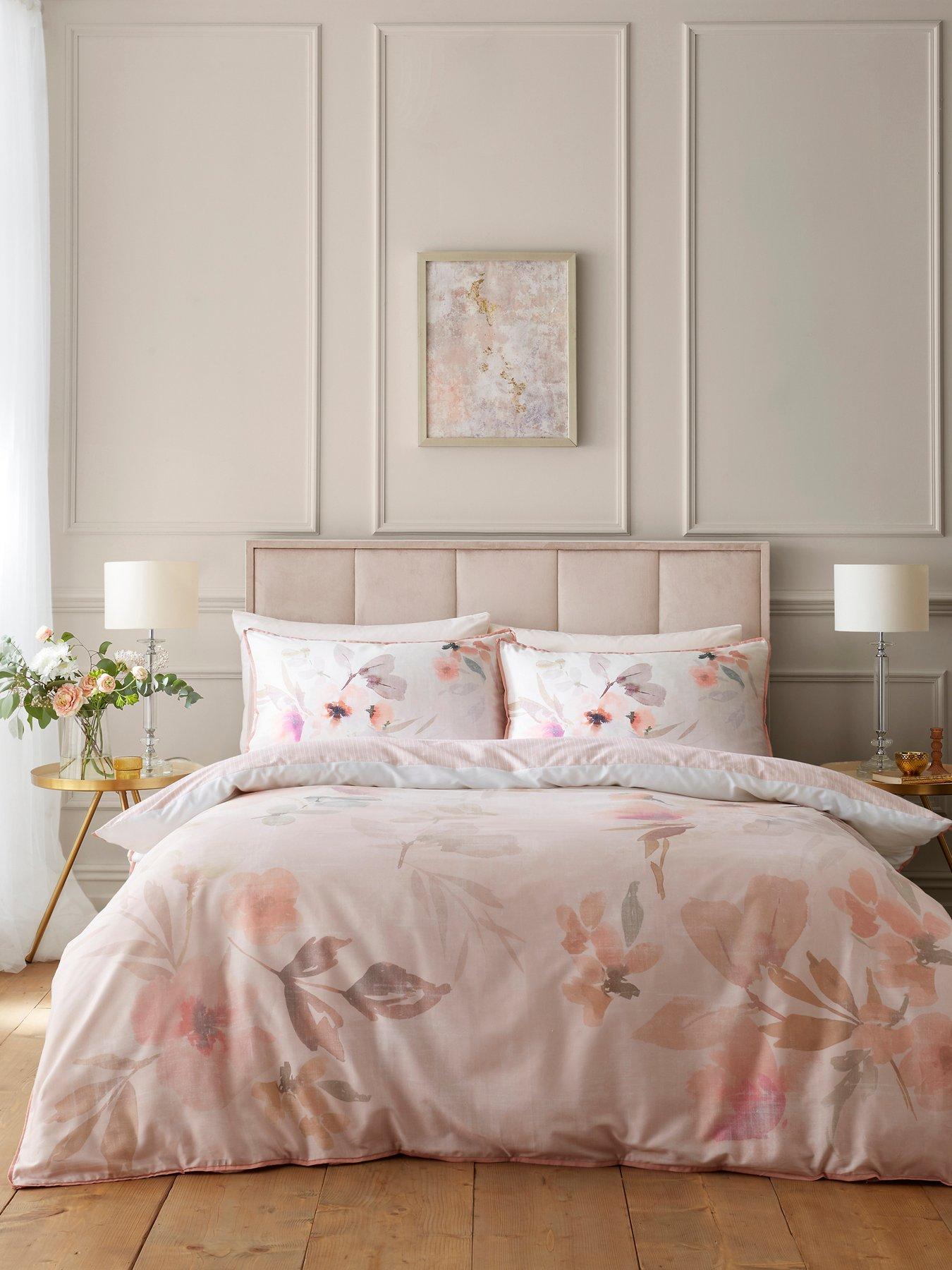 Soiree: Mia Floral Blooms Duvet Cover Set In Natural Double