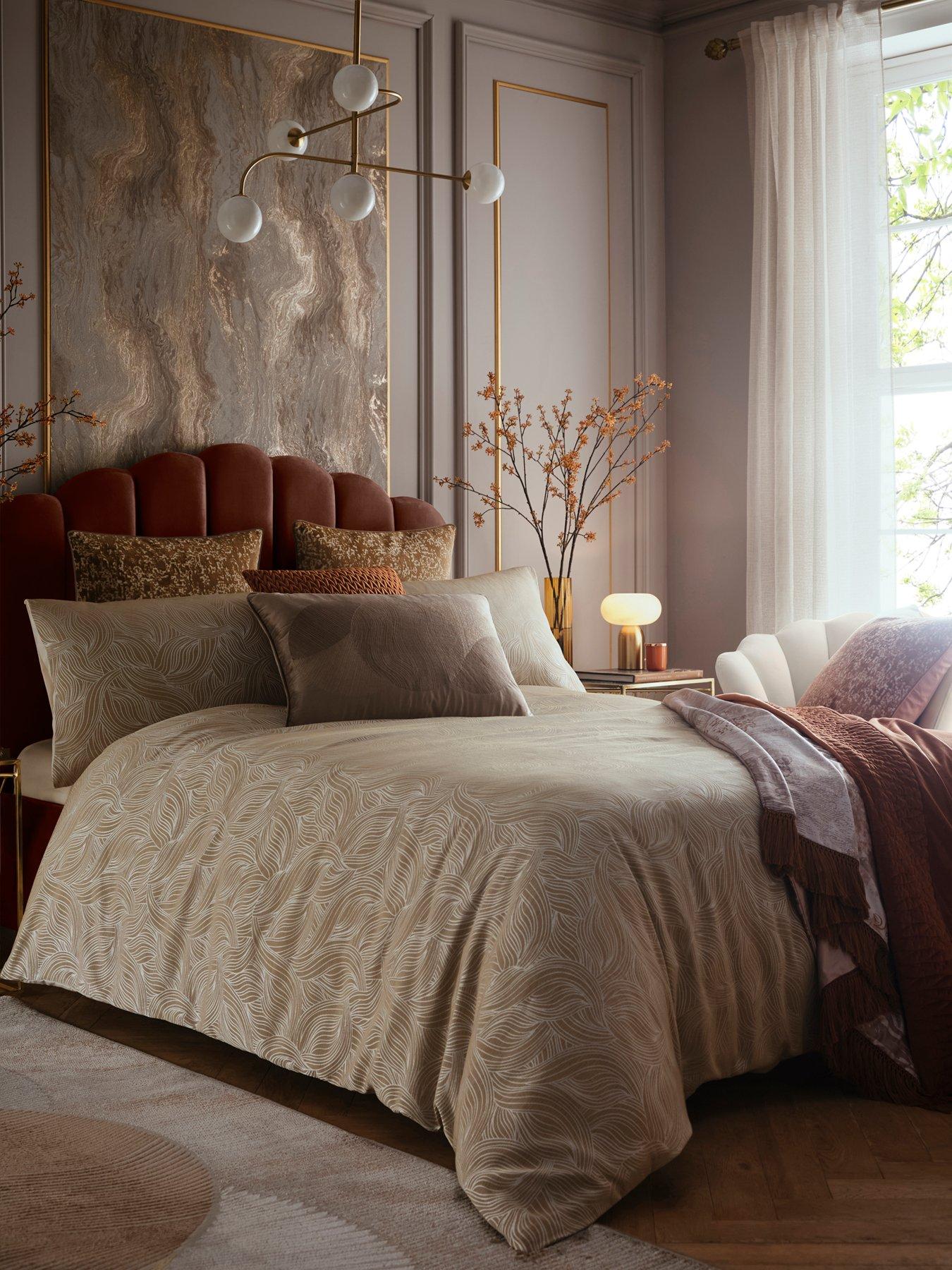 Image 4 of 5 of Laurence Llewelyn-Bowen Venus Grace Duvet Cover Set in Natural