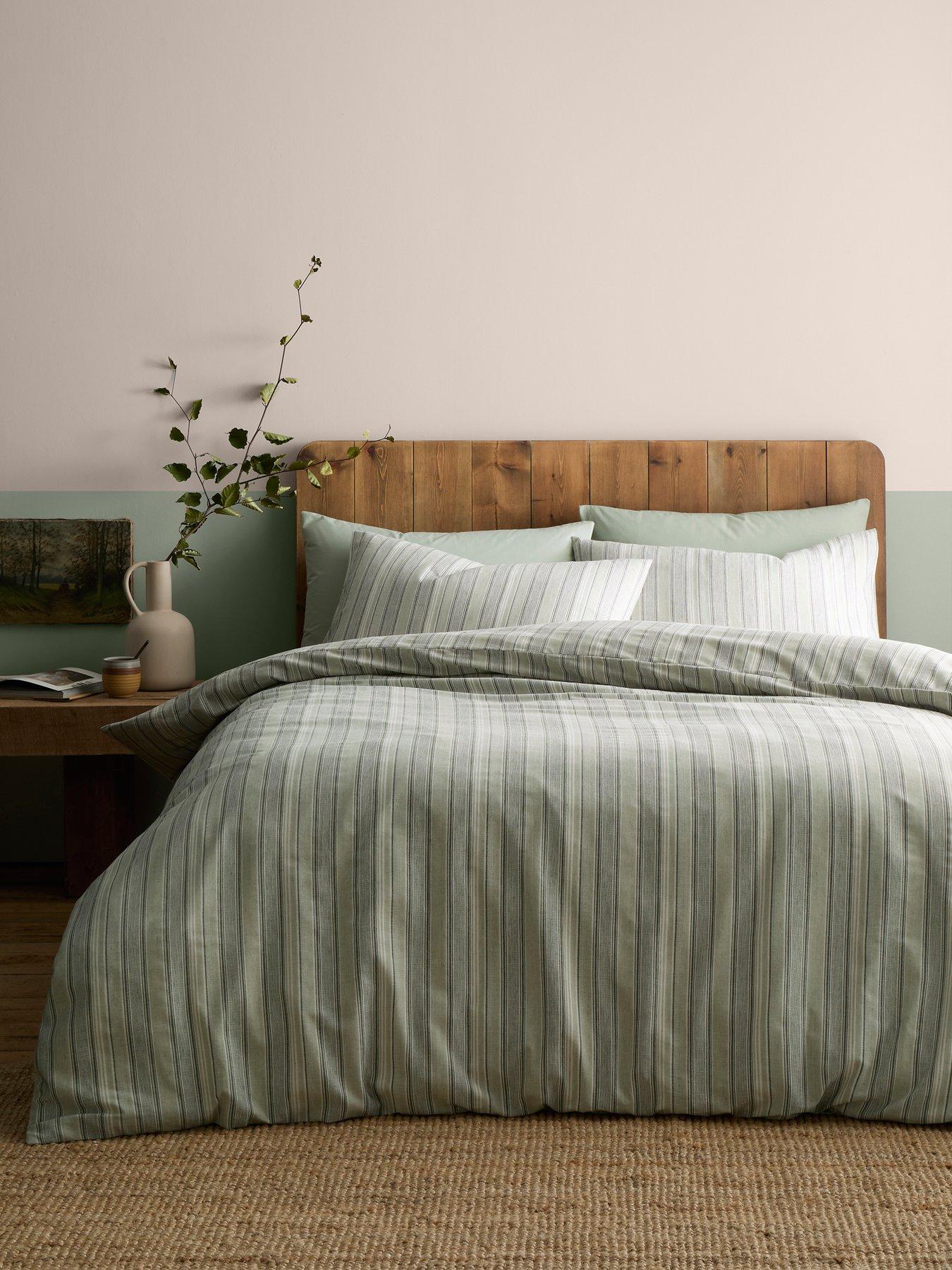Appletree Yarn Dyed Woven Wide Stripe Duvet Cover Set in Green