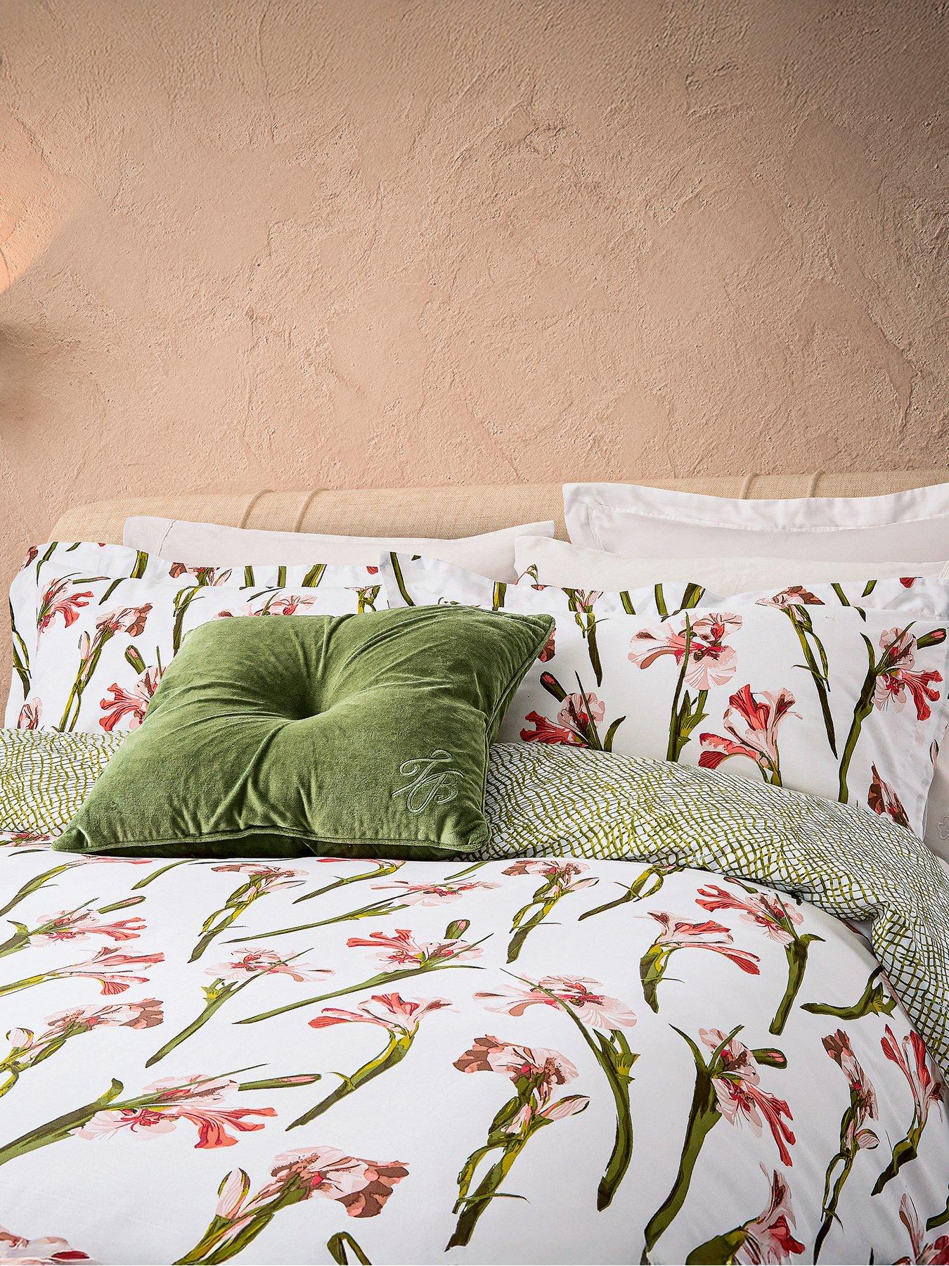 Image 3 of 6 of Ted Baker Wild Iris Cover Set 100% Cotton Multi