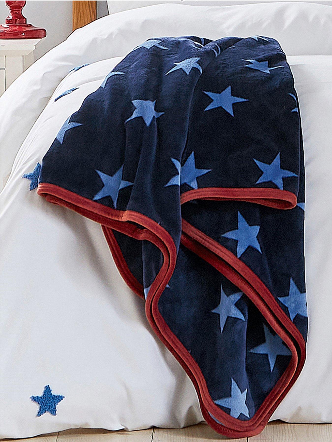 Helena Springfield Star Fleece Throw Blue/Red